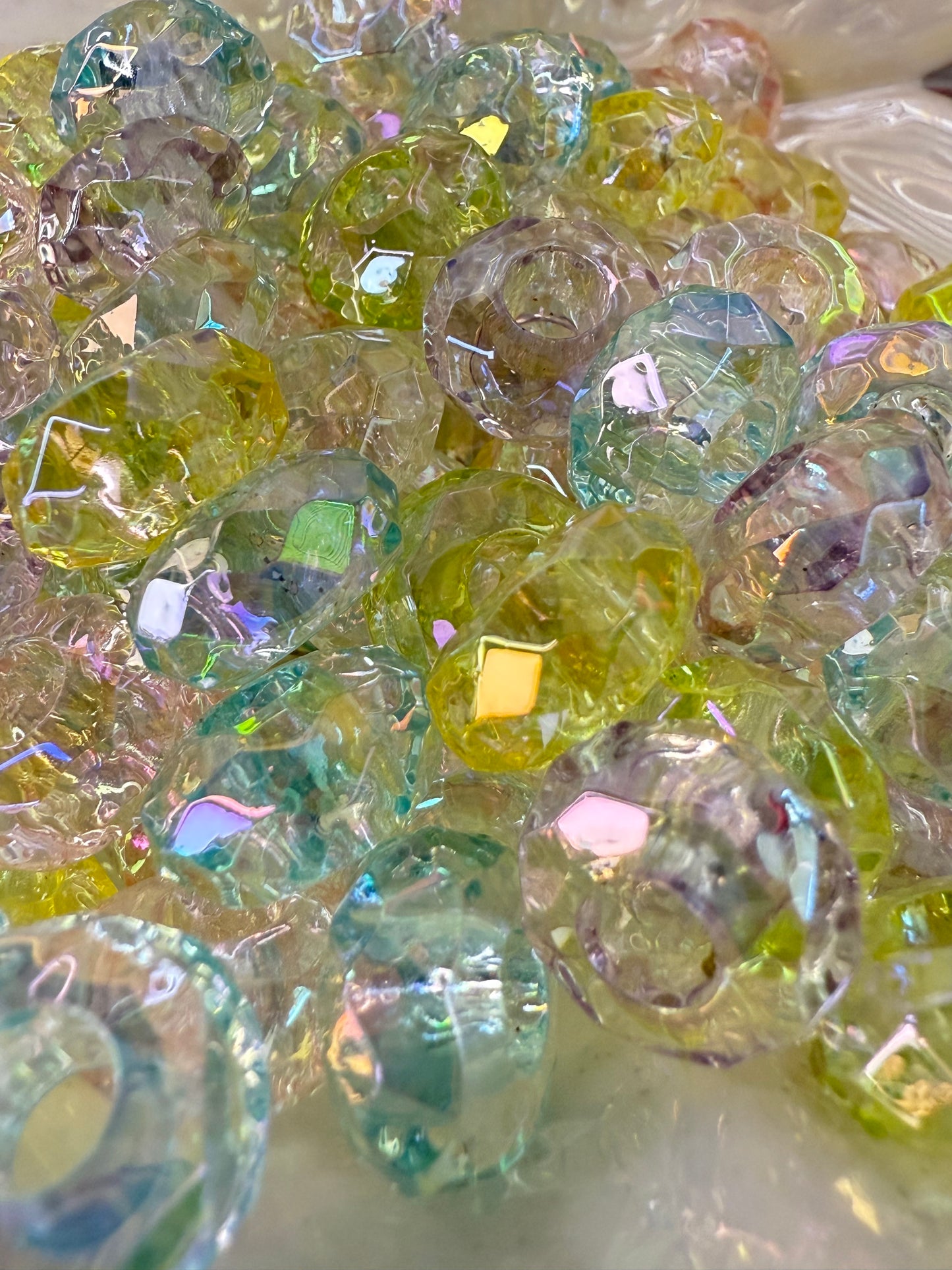 R72-(10PCS) 15mm Multi Color JELLY CLEAR Diamond Faceted Round Style Spacer Acrylic Beads for DIY