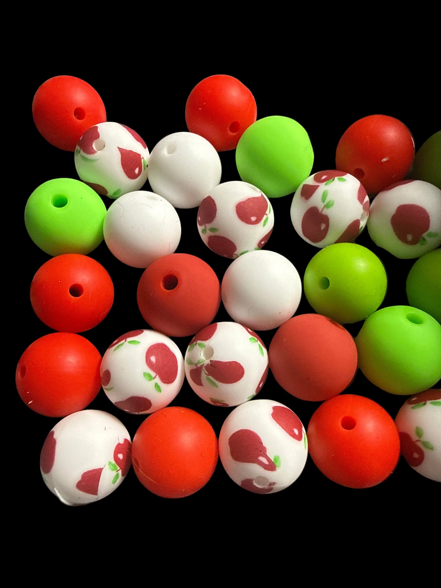SILB16- (10PCS) 15mm Round Multicolored APPLE/RED/Green//White MIX of SILICONE beads for DIY