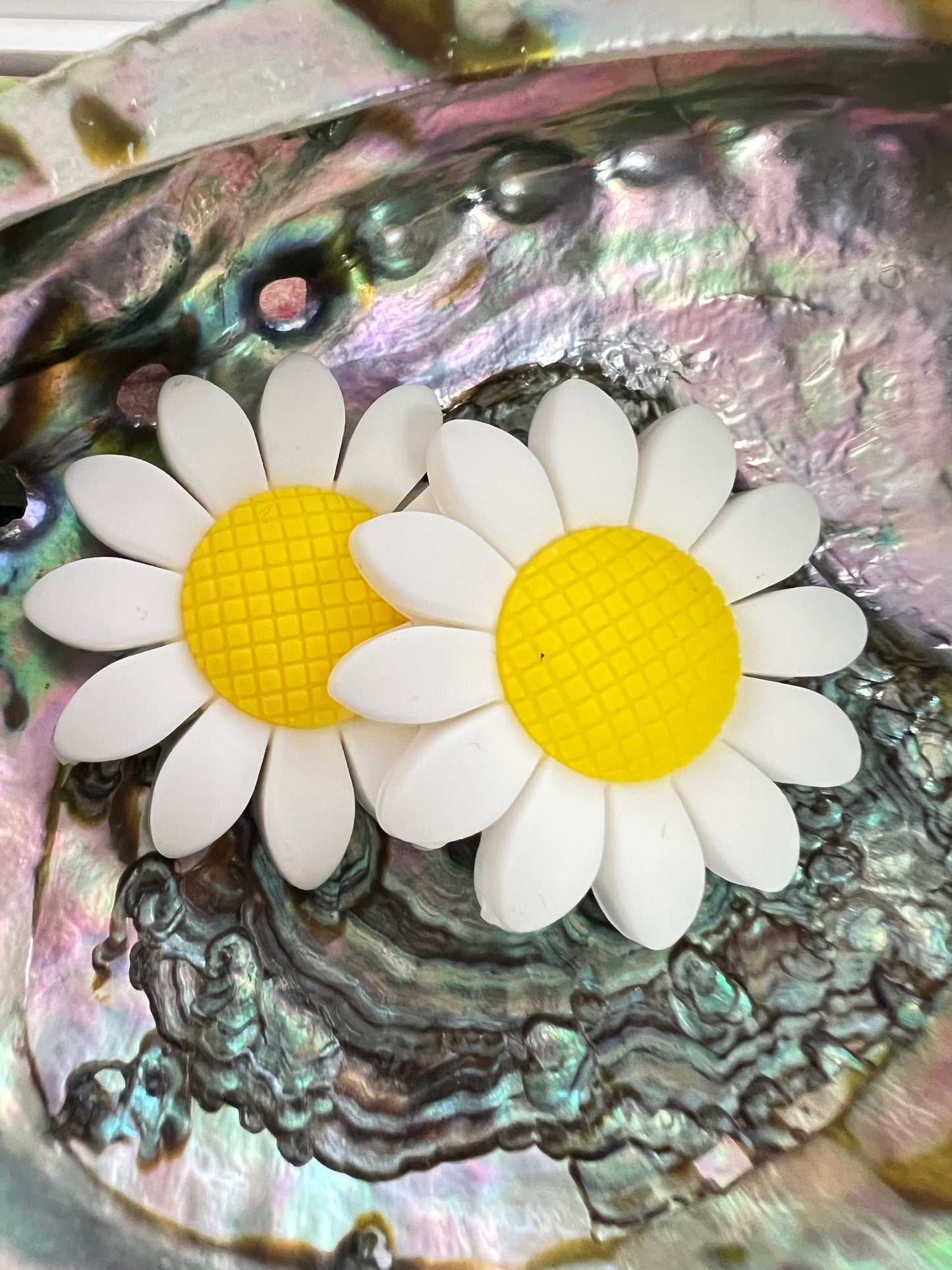 (1)PC- Choose Your Color Yellow OR White-39mm Large Size Sunflower Focal Bead image 1