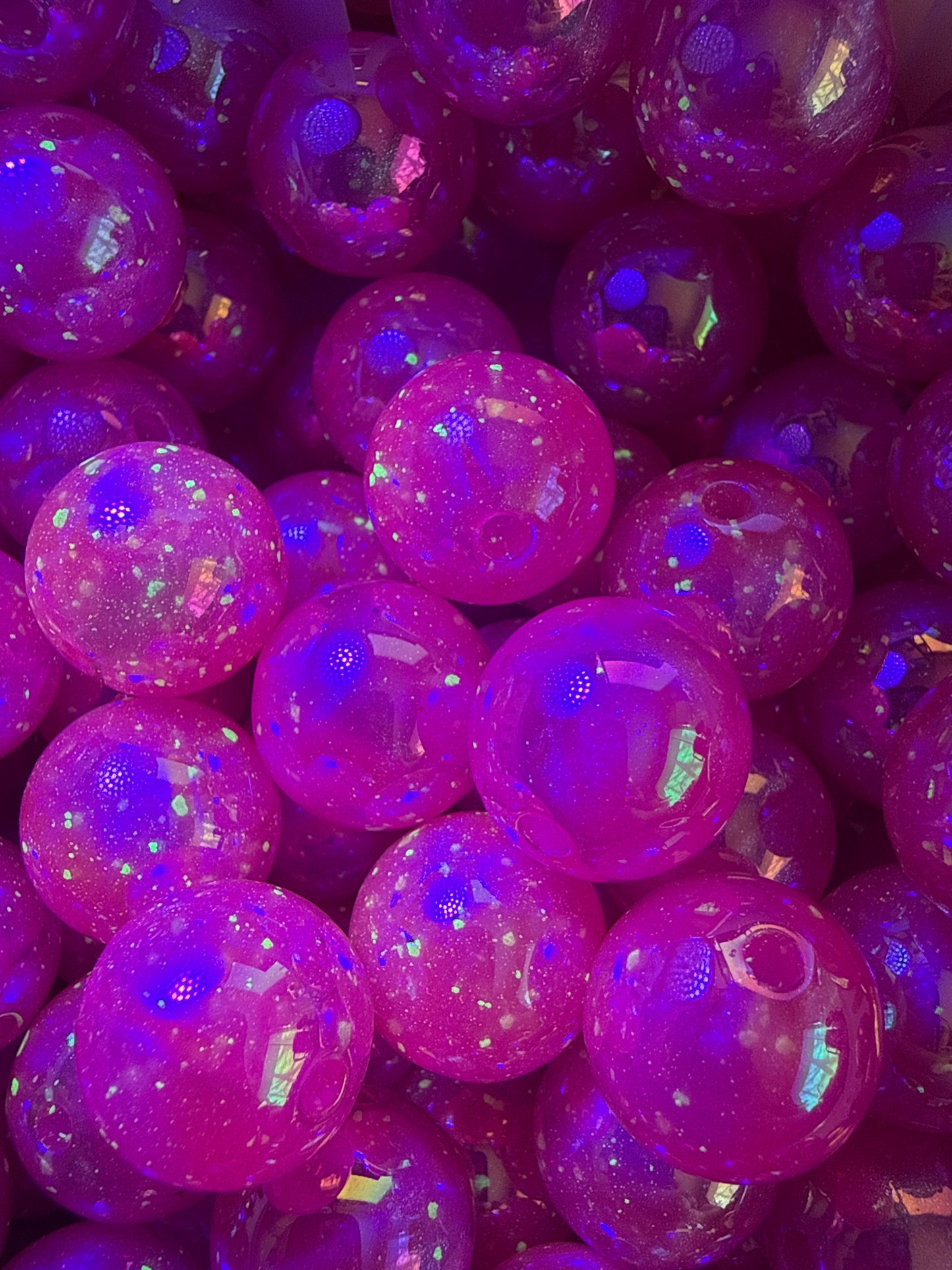 GGB12- (10PCS) 15mm STUNNING FUSCHIA PINK GLOW Rainbow UVAB Galaxy Shimmer Iridescent Acrylic Beads for DIY