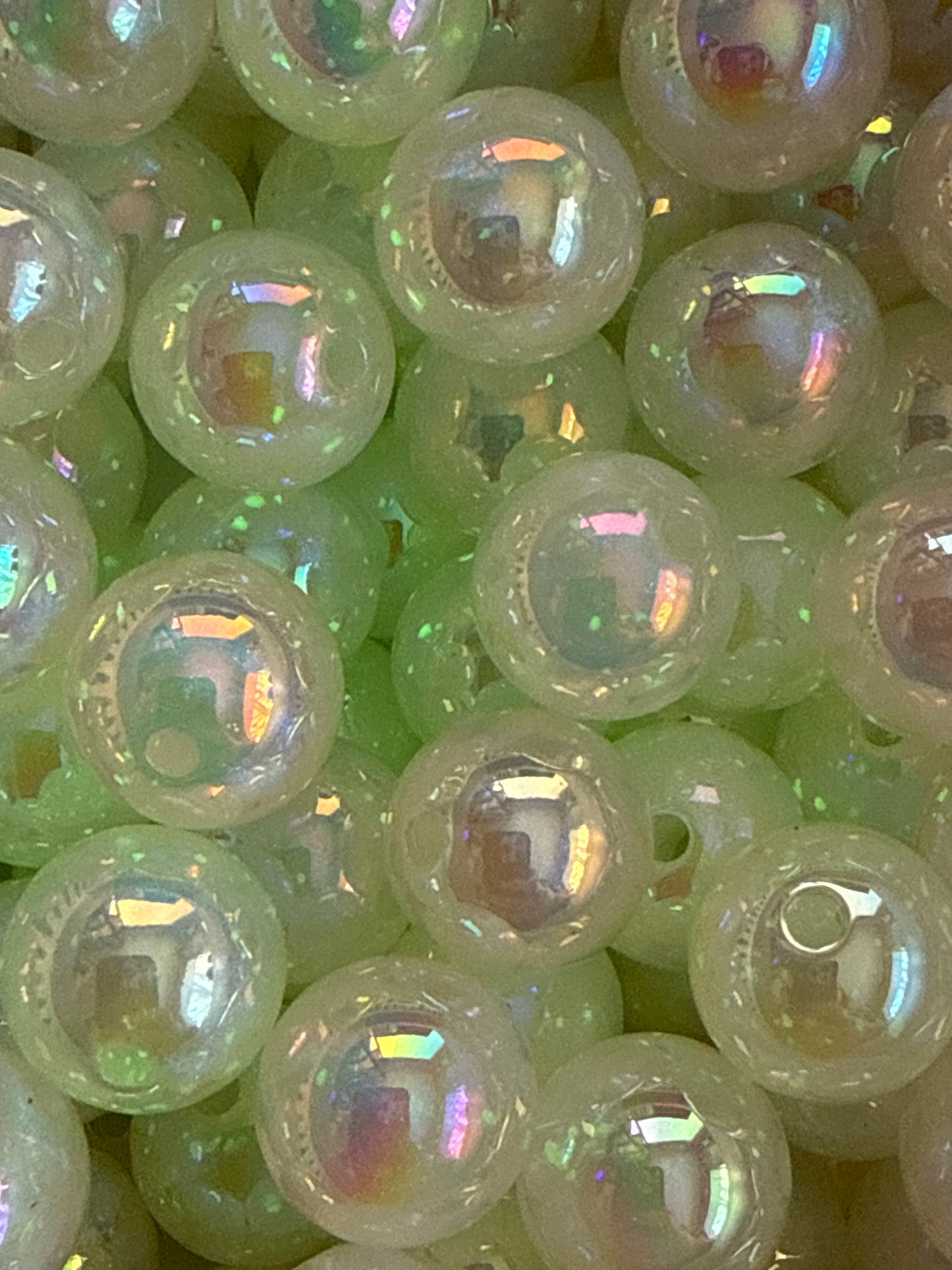GGB10- (10PCS) 15mm STUNNING OPAL WHITE GLOW Rainbow UVAB Galaxy Shimmer Iridescent Acrylic Beads for DIY