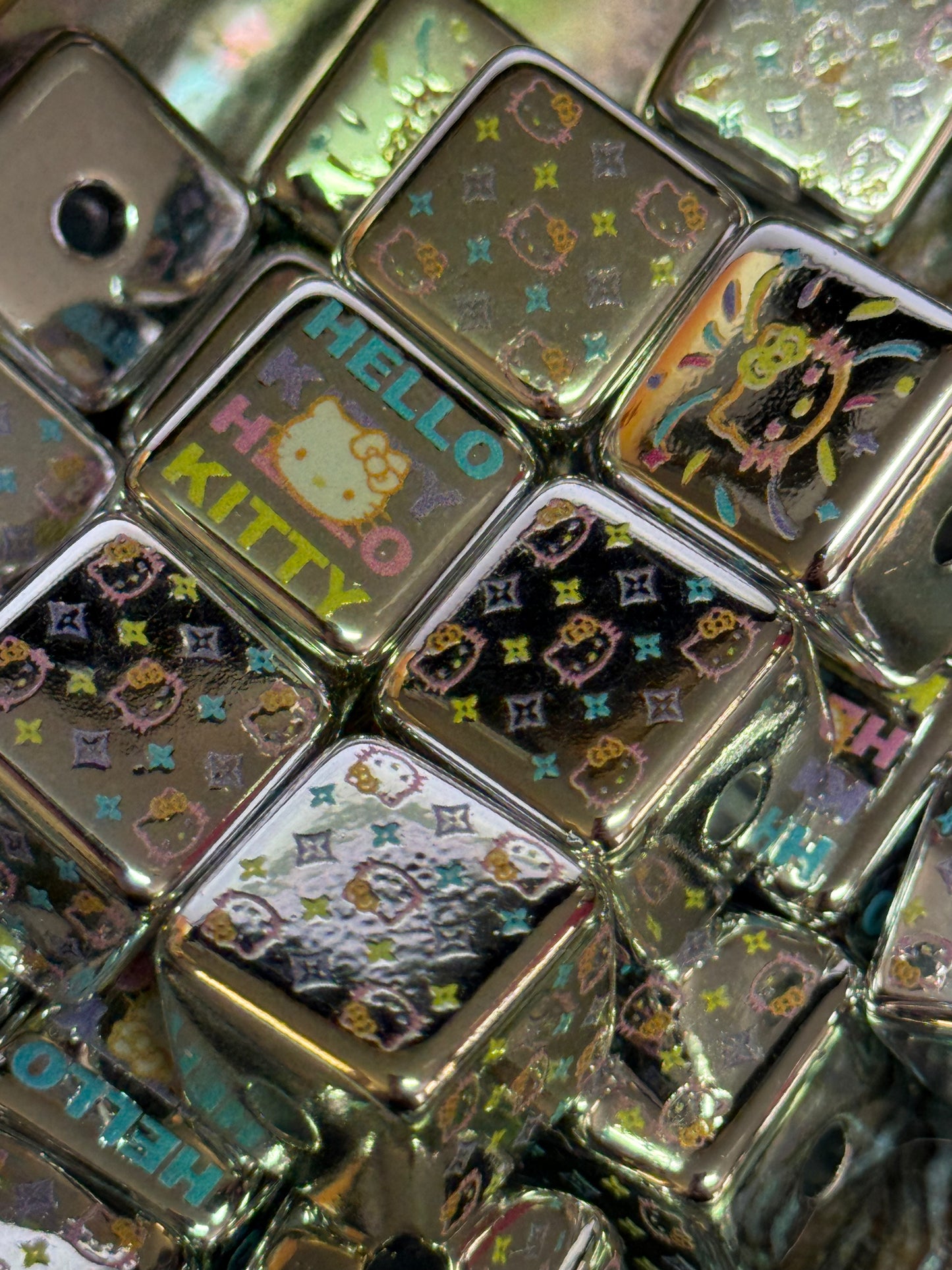 C/L B14- (10PCS) 15mm HK Silver W/Pastel MIX Color Cube UV Rainbow Acrylic Beads For DIY