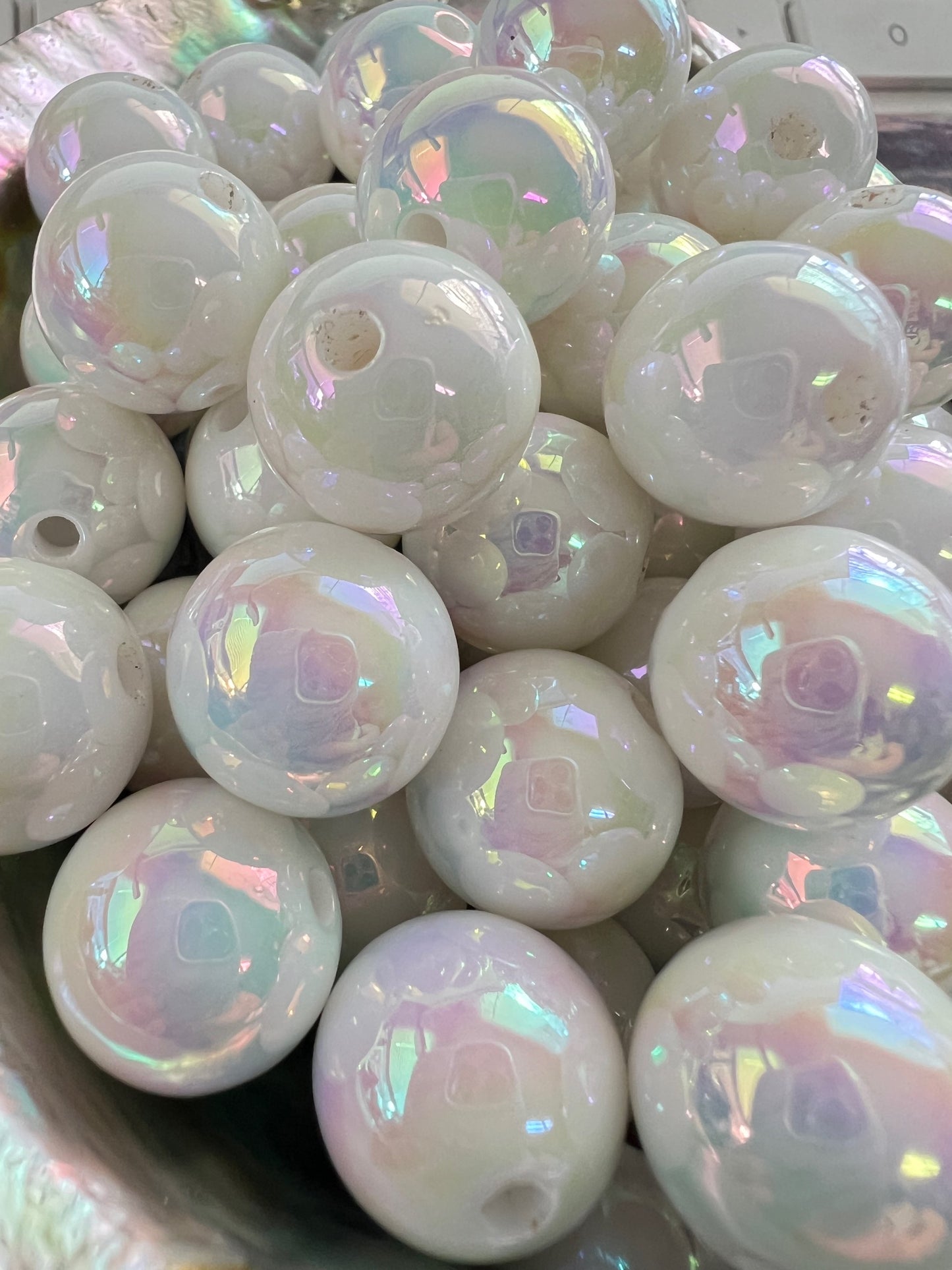 10 PCS - 15mm WHITE UVAB Rainbow Round Acrylic Beads image 2