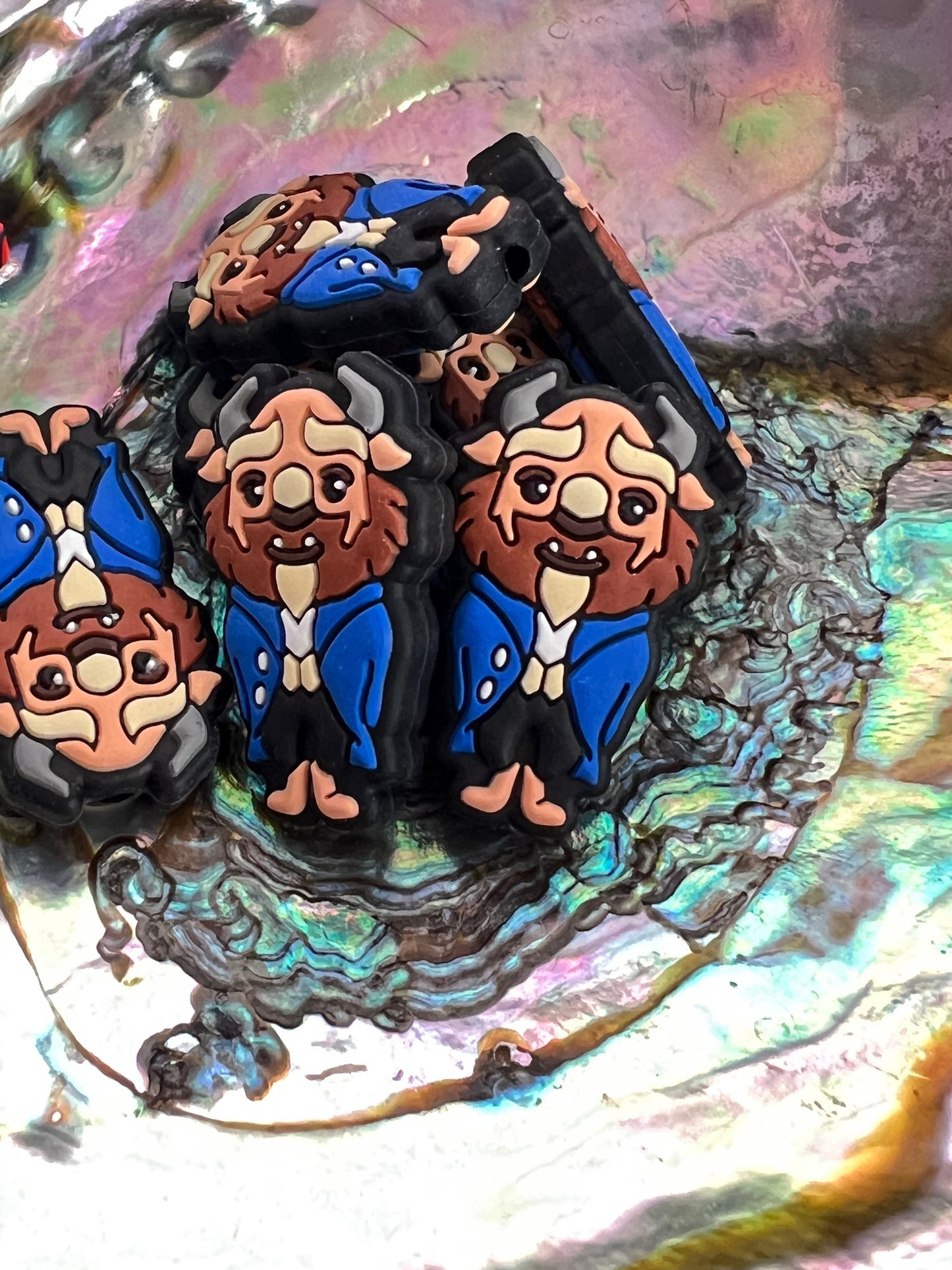 (1)PC- The Beast Focal Bead image 0