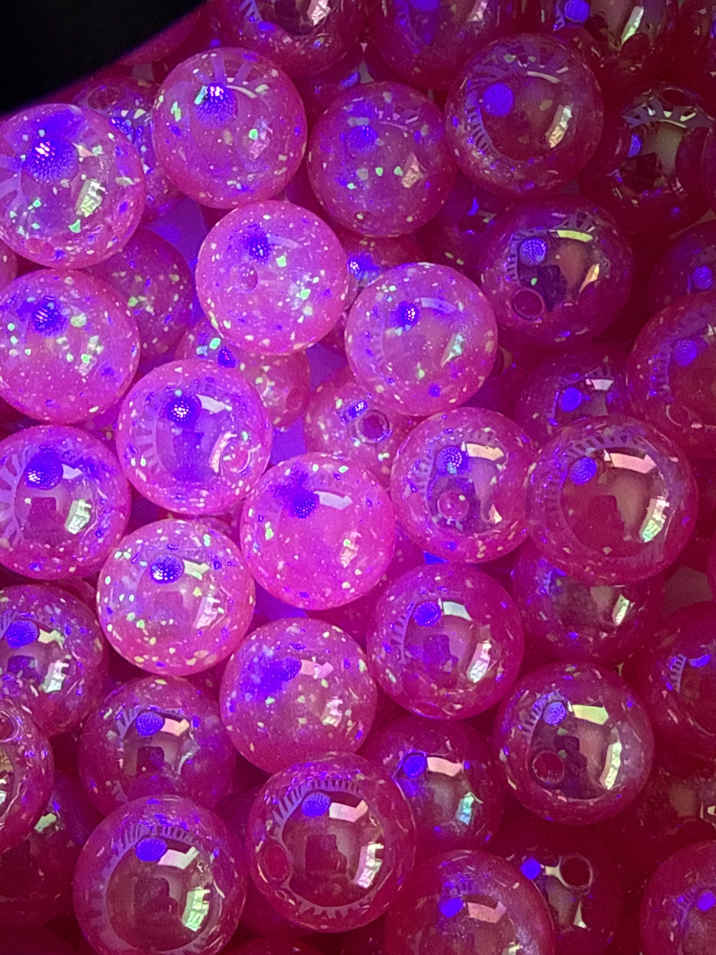 GGB11- (10PCS) 15mm STUNNING HOT PINK GLOW Rainbow UVAB Galaxy Shimmer Iridescent Acrylic Beads for DIY