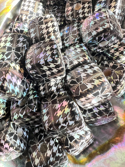 5 PCS - 14mm HoundsTooth Gift Box Black/White Iridescent Rainbow Cube Beads image 3