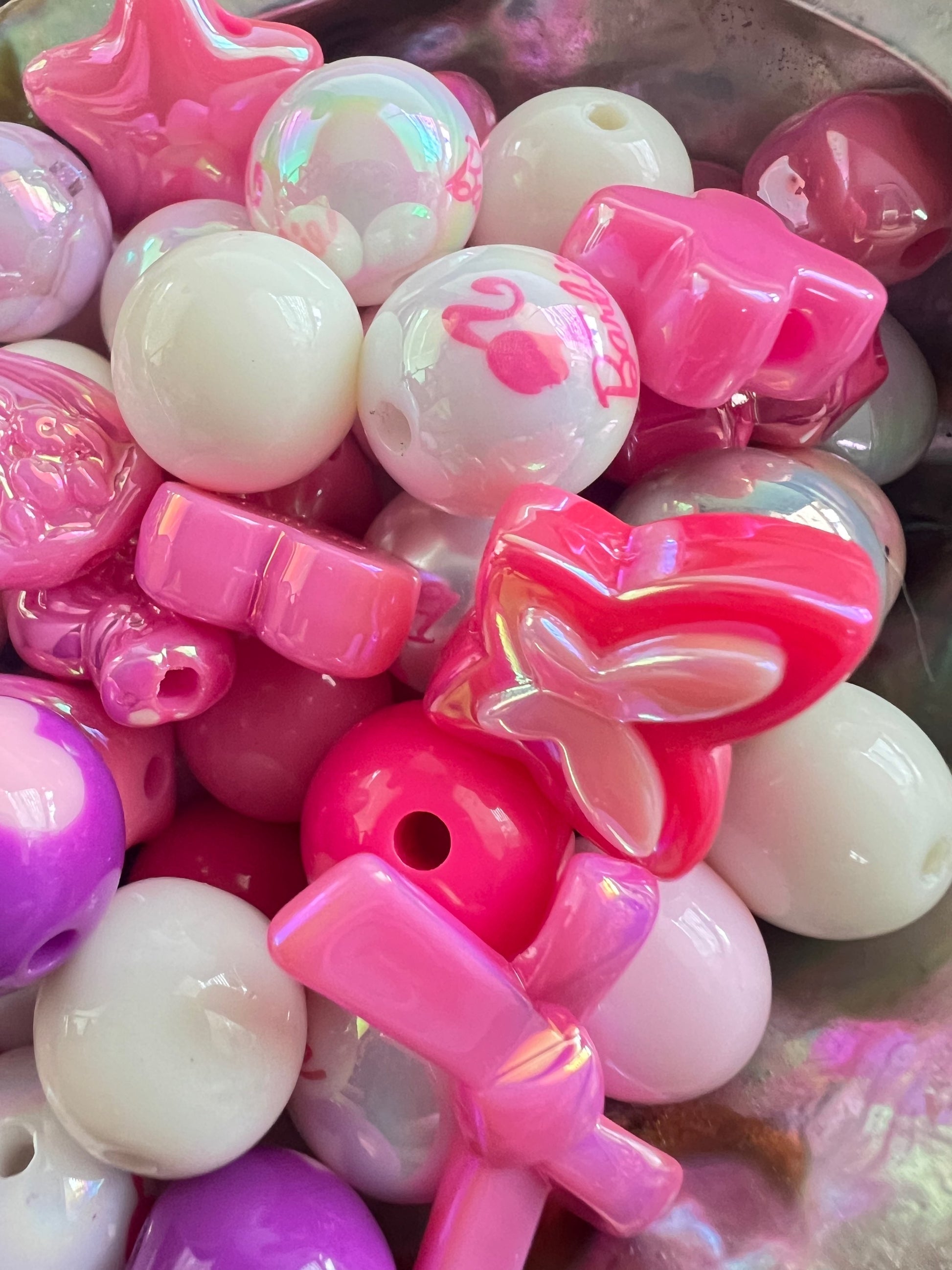 100GM mixed colors/sizes/hearts/bows/balloon DOLL UVAB Acrylic Beads image 1