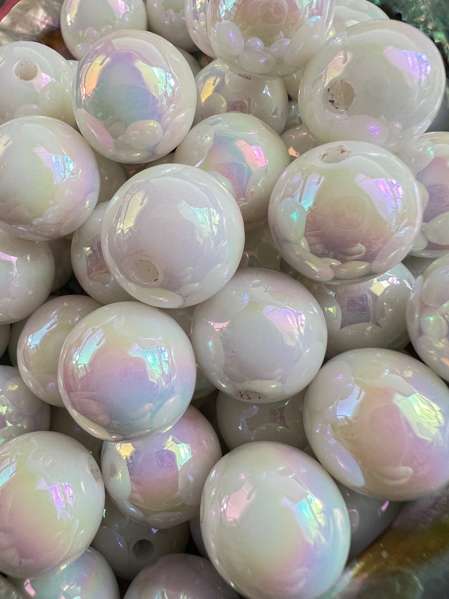 10 PCS - 15mm WHITE  UVAB Rainbow Round Acrylic Beads image 1