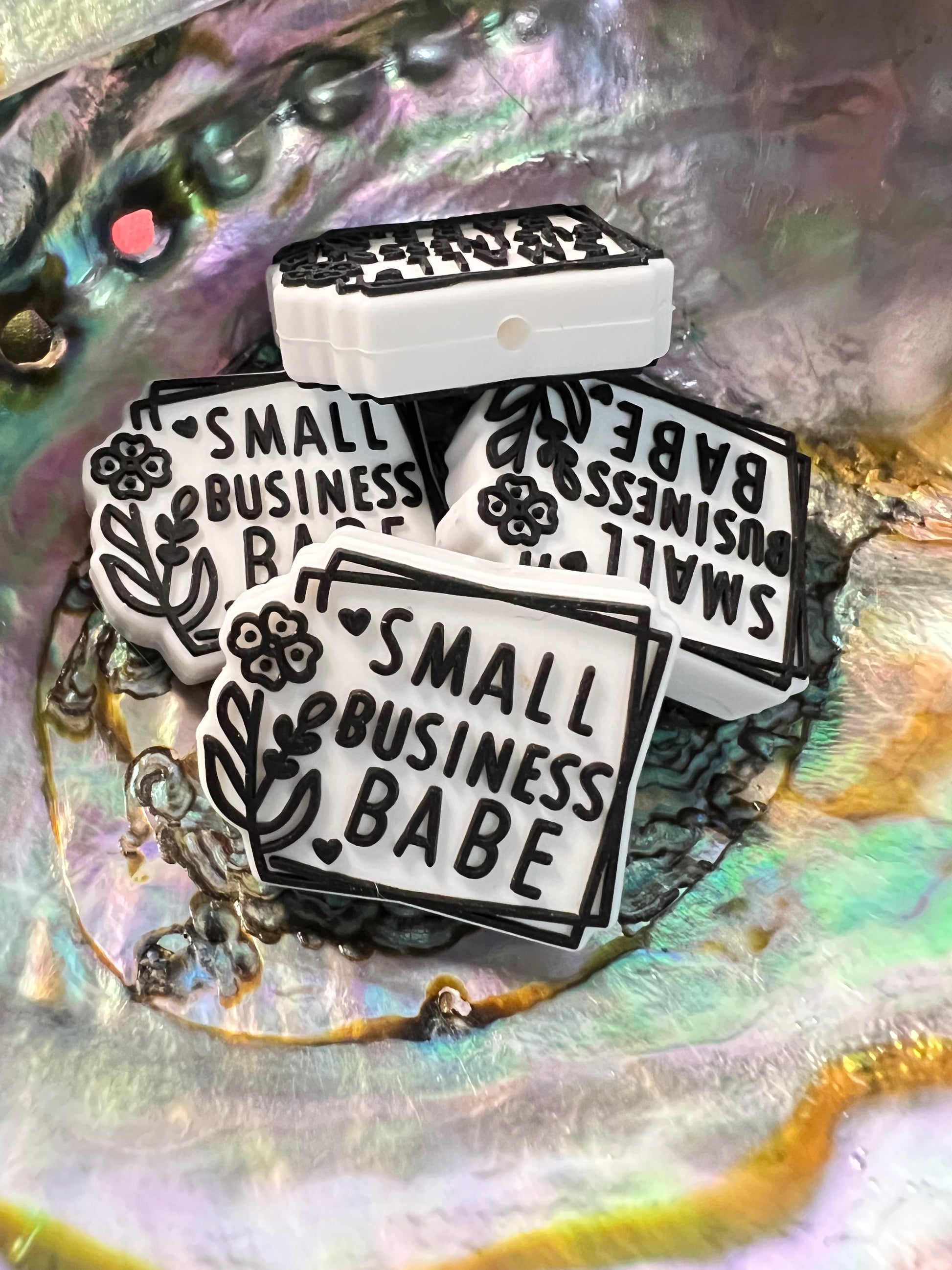 (1)PC- Small Business Babe Focal Bead image 0
