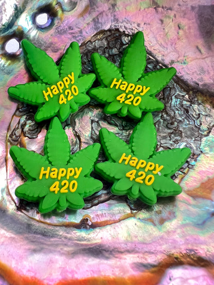 (1)PC- Choose your color- Maple Leaf Focal Bead image 2