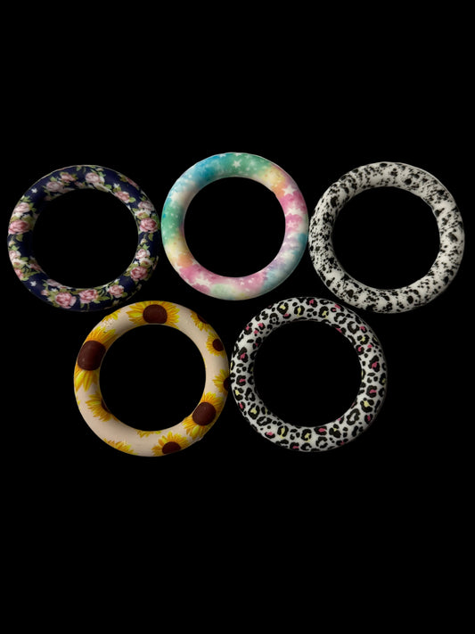 (1PC) Choose your style- 65mm Silicone Ring Frame Bead Circle Round Soft Car Hanger Charm Loop beads for DIY