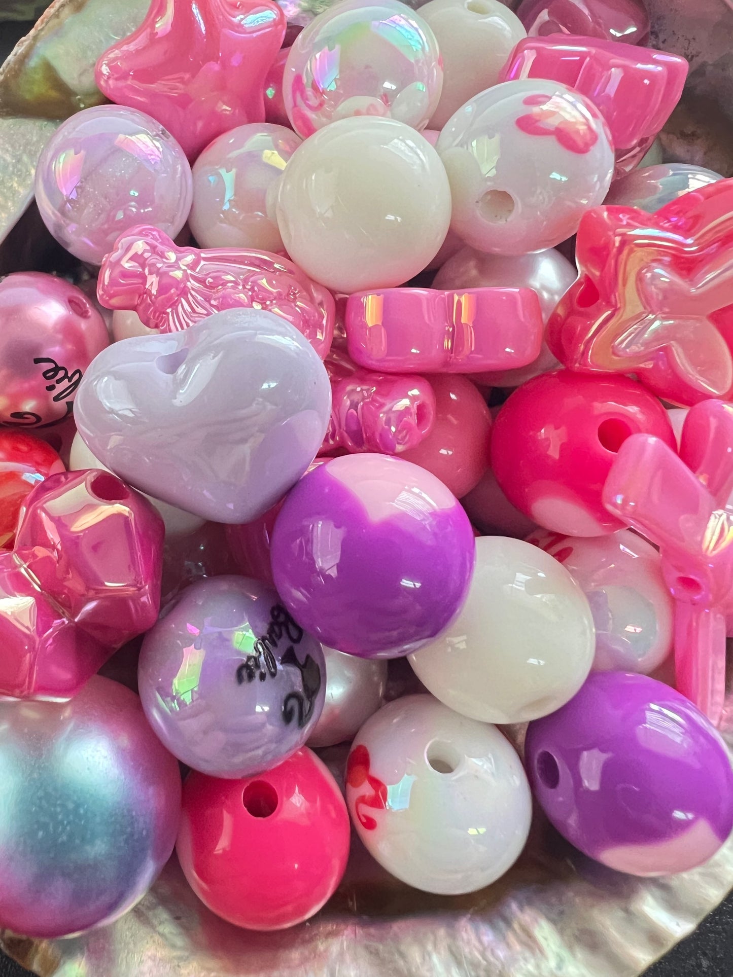 100GM mixed colors/sizes/hearts/bows/balloon DOLL UVAB Acrylic Beads image 0