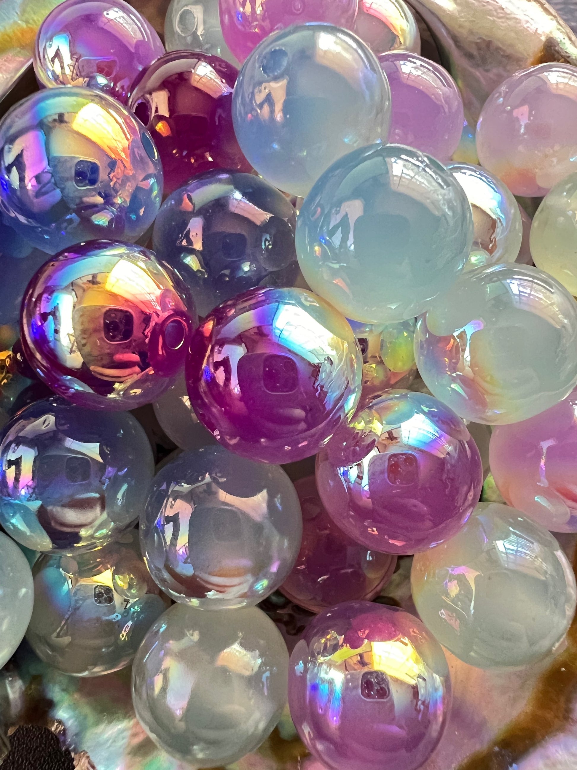 10 PCS- 16mm COLOR CHANGE UVAB Clear/Purple/Blue Iridescent Rainbow Acrylic image 0