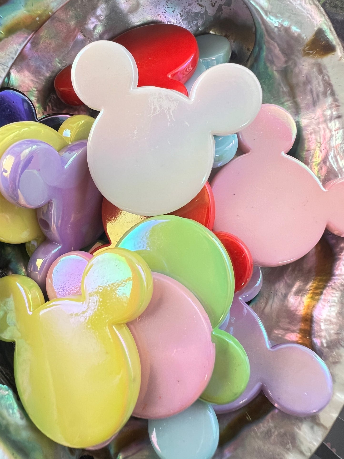 5PCS- 34m Mouse Head Shaped Pastel Colors UVAB Mixed Flat Acrylic Beads image 0