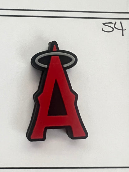 (1) PC- Choose Your TEAM- FOOTBALL/BASKETBALL SPORTS Silicone Focal image 7