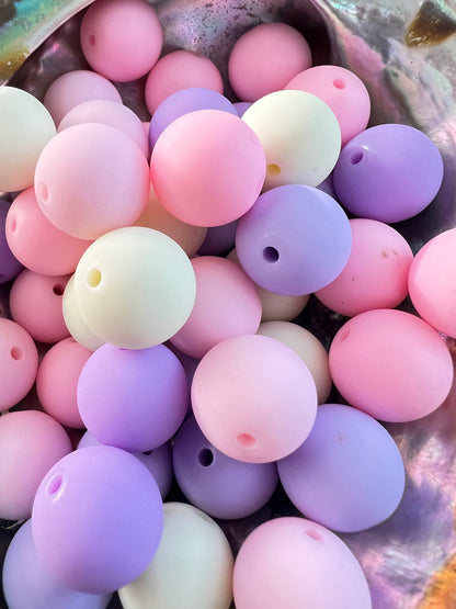 10 PCS- 15mm PASTEL Purple/Pinks/White MIX Silicone Touch Round Mixed image 0