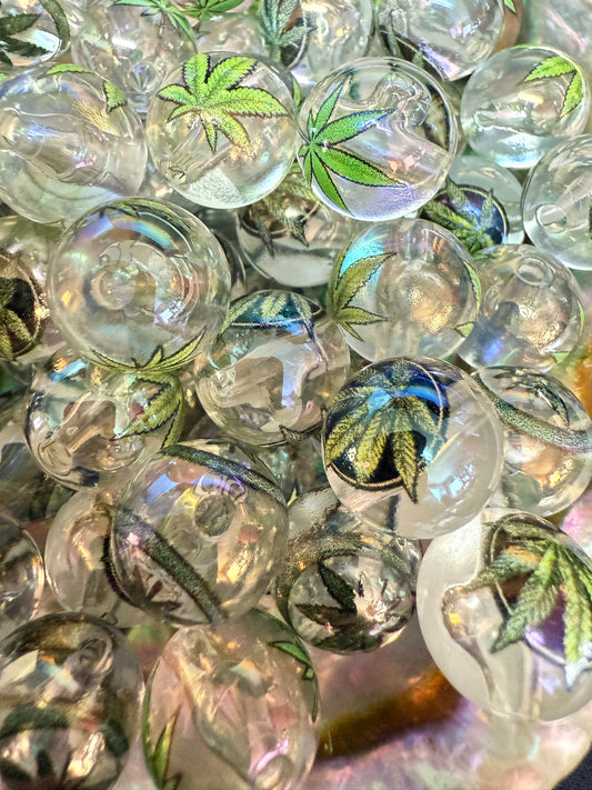 B49- (10PCS) 15mm Clear Rainbow UVAB Iridescent Glitter Acrylic Beads W/Happy/Maple Leaf