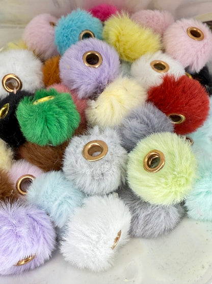 R95-(10PCS) 14mm Multi Color Round Fuzzy Faux Furry PomPom W/large Hole Beads for DIY