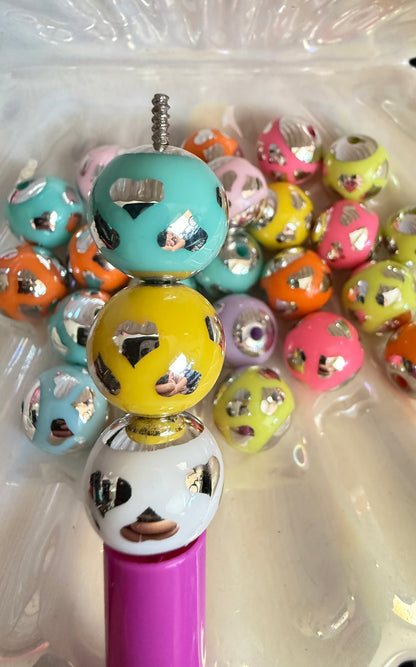 B16- (10PCS) 16mm Mixed Color w/silver hearts Bubblegum Acrylic Beads for DIY