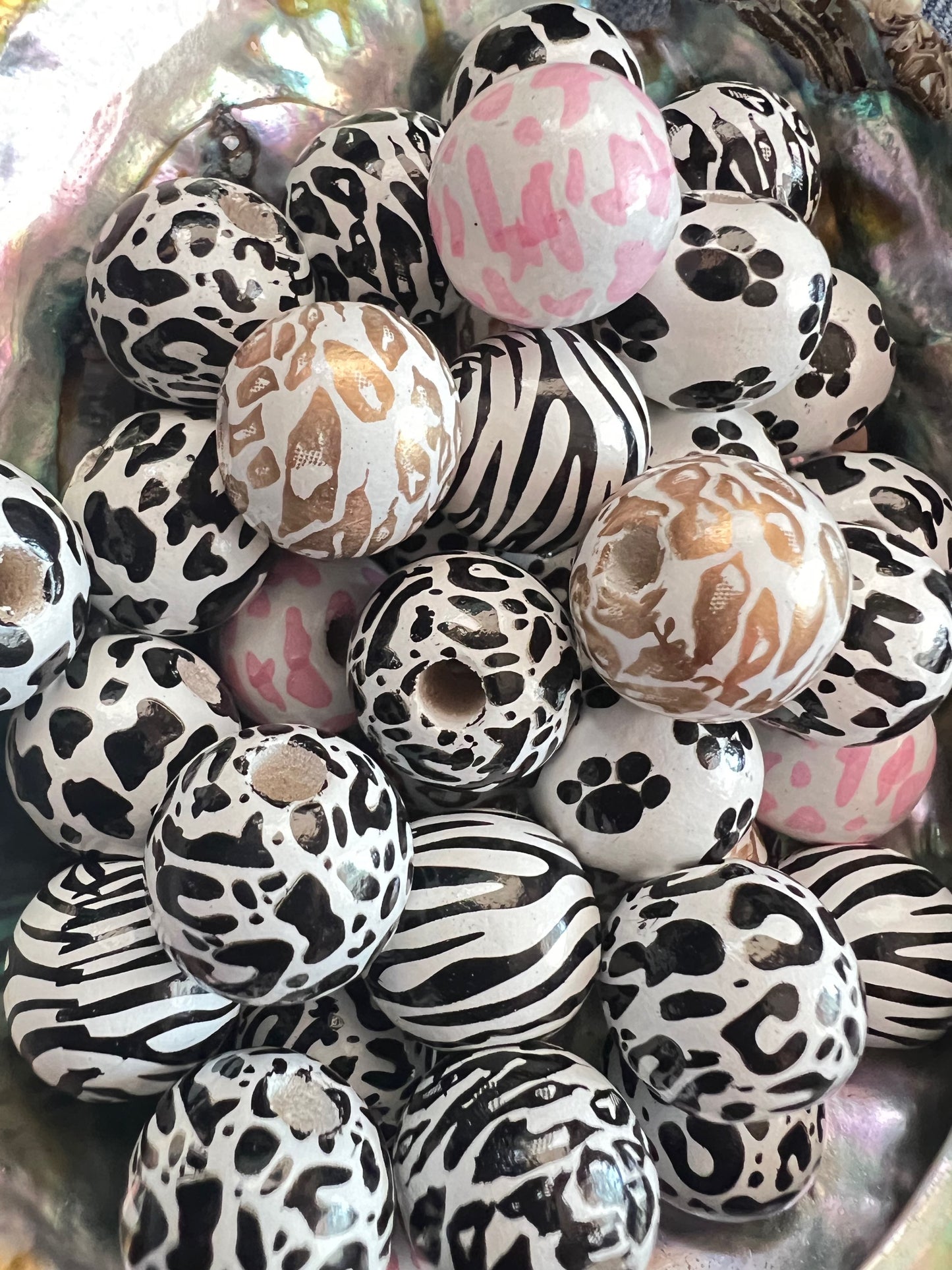 10 PCS-  16mm Multicolored Leopard/Zebra/Cow/Paw/Black/Pink/Gold Round Wooden Be image 1