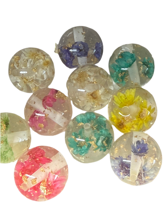 R44- (5PCS) 20mm Multi-Color Transparent Resin Dried Floating Floating Flower W/Gold Glitter Flakes Resin Bubblegum Beads for DIY