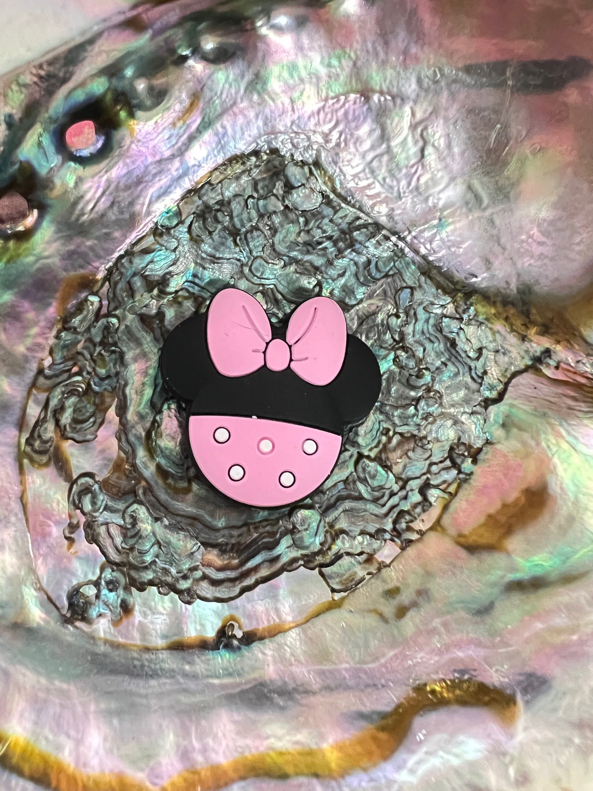 (1)PC- Choose Your Color-  M-i-n-n-i-e Mouse Head  Focal Bead image 2