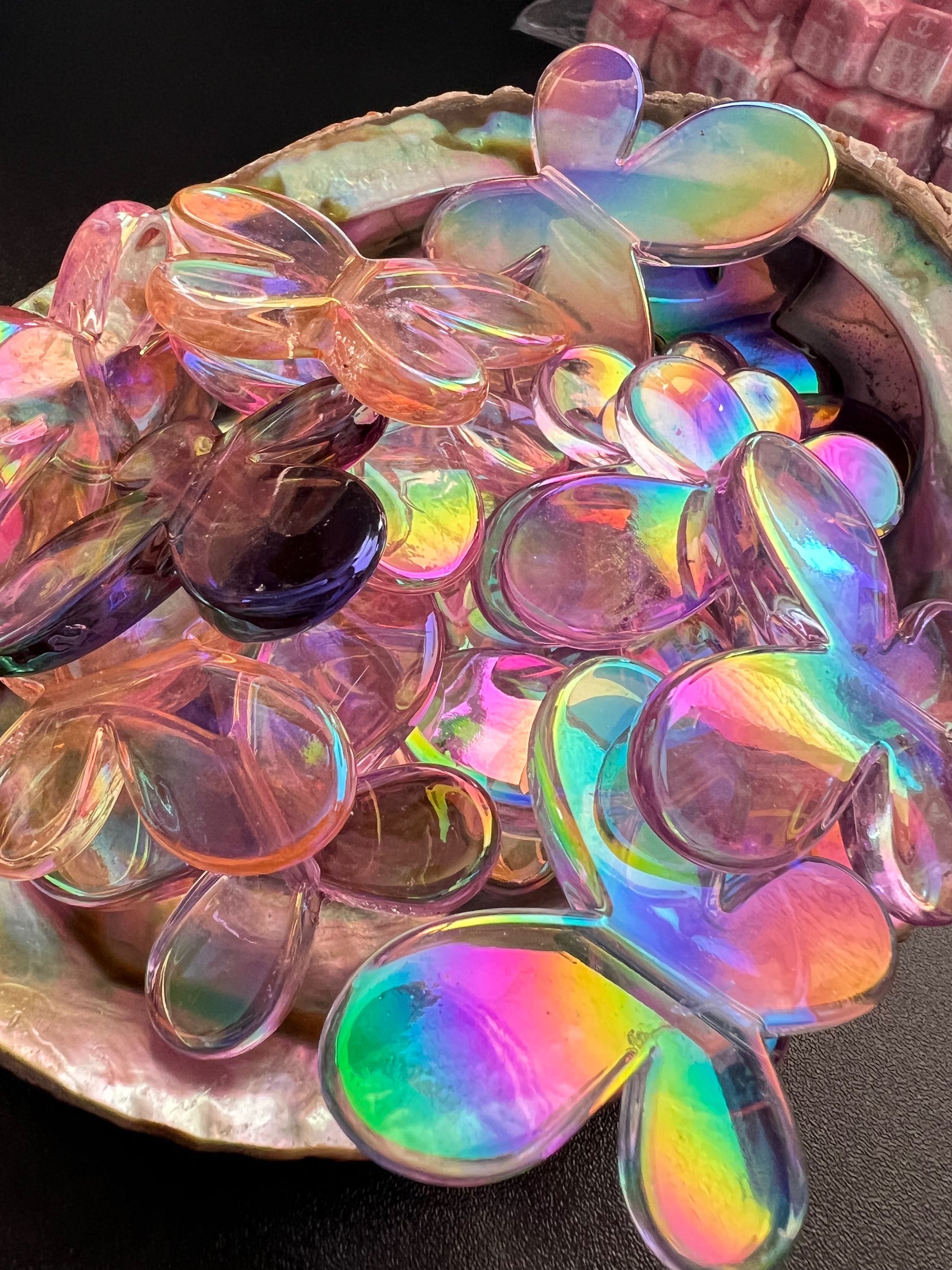 5 PCS- 33mm 3D Flat Butterfly UVAB Multicolored Iridescent Beads image 2