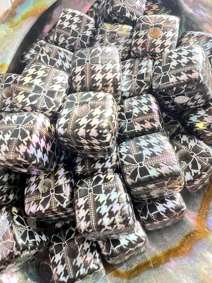 5 PCS - 14mm HoundsTooth Gift Box Black/White Iridescent Rainbow Cube Beads image 2