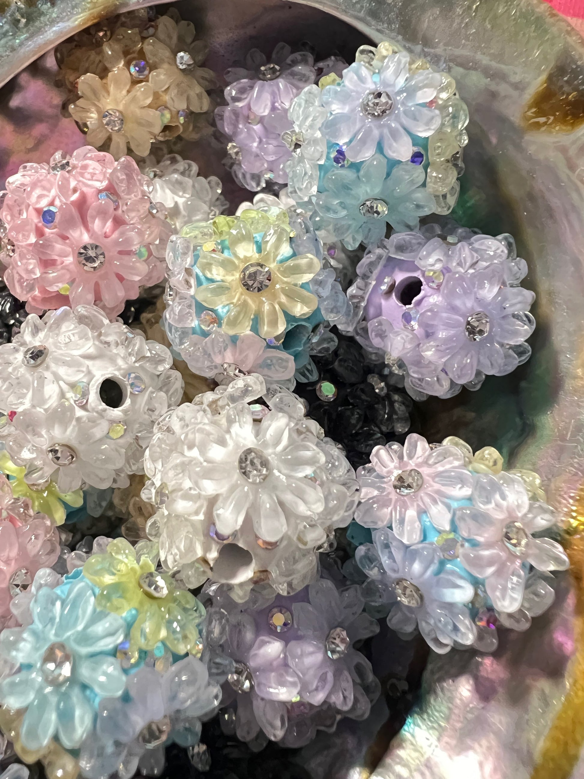 5 PCS- 18mm Fancy Round Mixed Color PASTEL Flowers/Rhinestones/Gems/ Cla image 1