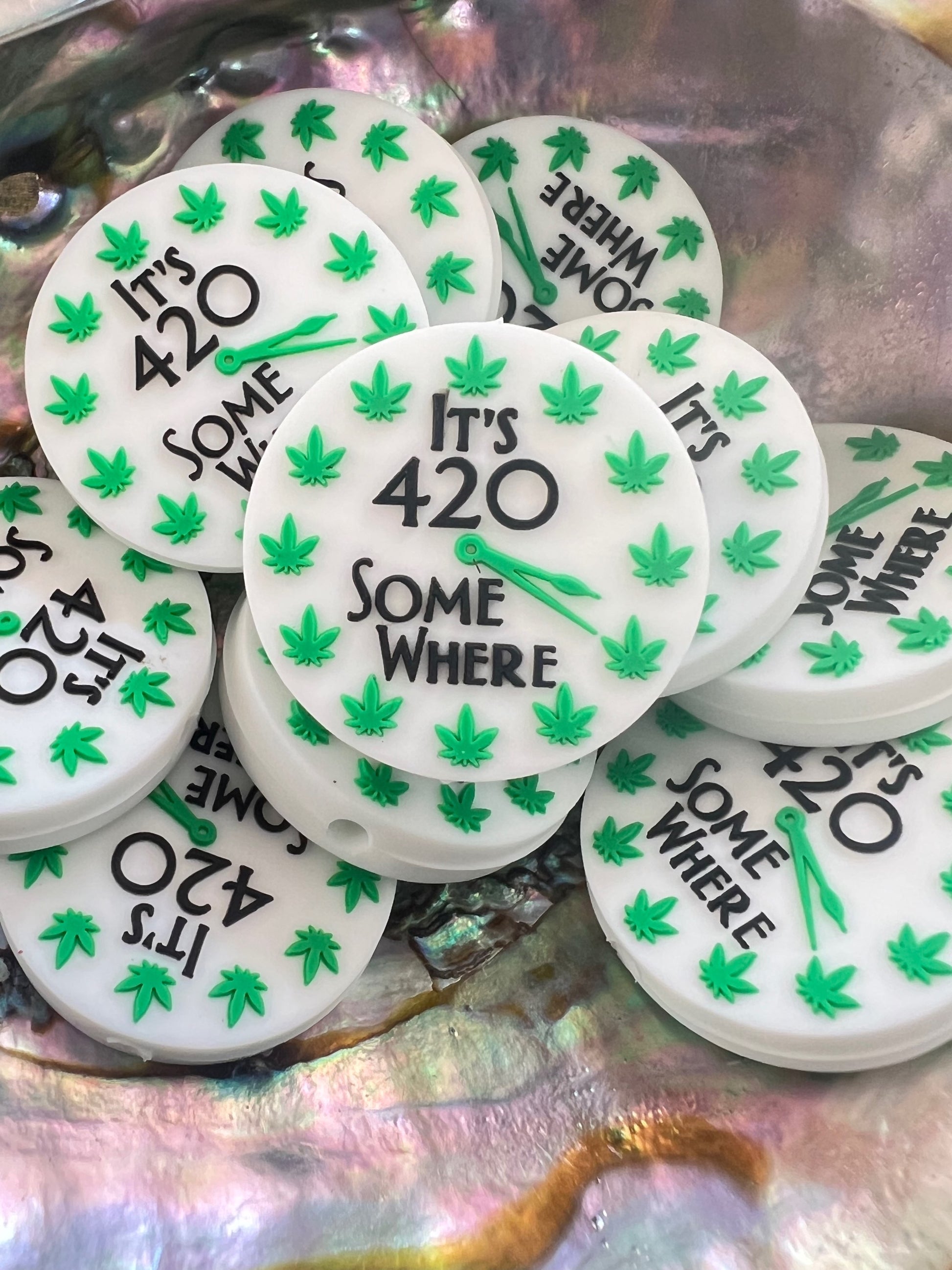 (1)PC- Round Shaped It's 4:20 Somewhere Clock Focal Bead image 0
