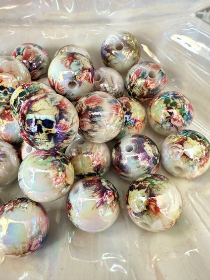 B5- (10PCS) 16mm White UVAB Skull with Flowers Bubblegum Acrylic Beads for DIY