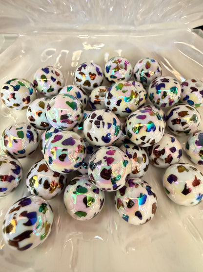 B2- (10PCS) 16mm White/Black Cow print UVAB Bubblegum Acrylic Beads for DIY