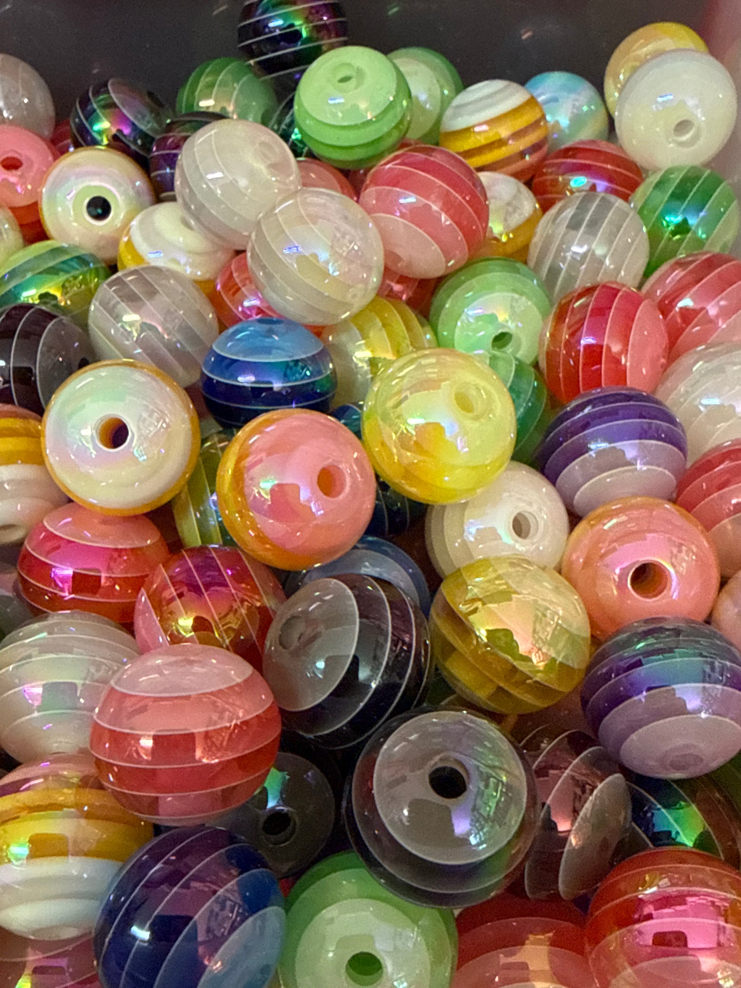 B100- (10PCS) 15mm Mixed Colors Striped/Layered UVAB Round Opaque Acrylic Beads for DIY