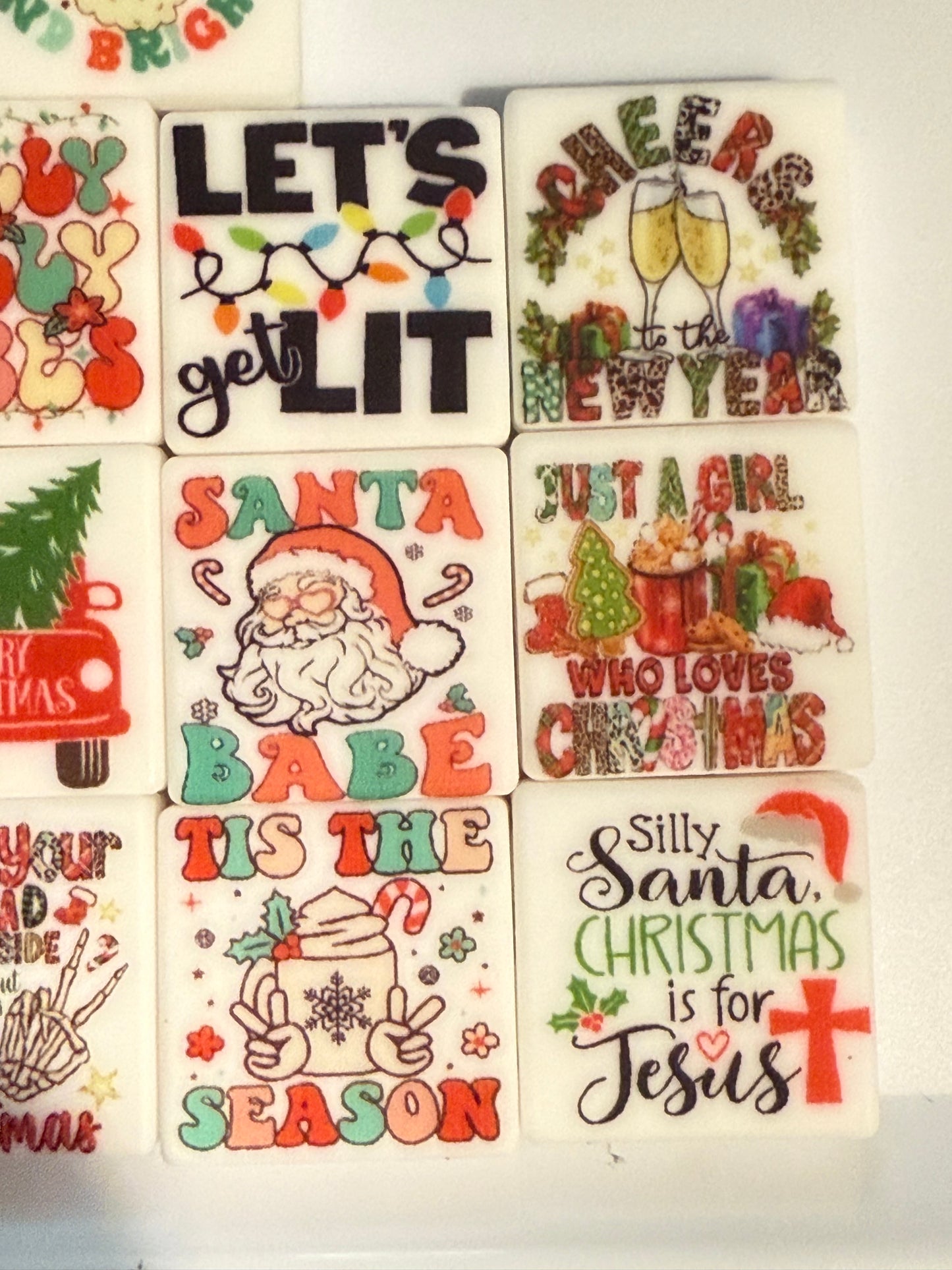 F/CHR8 (1)PC 1" Choose Your Style Christmas Quotes Focal Bead for DIY Keychains, Wristlets, Cup Charms, Car Charms ETC