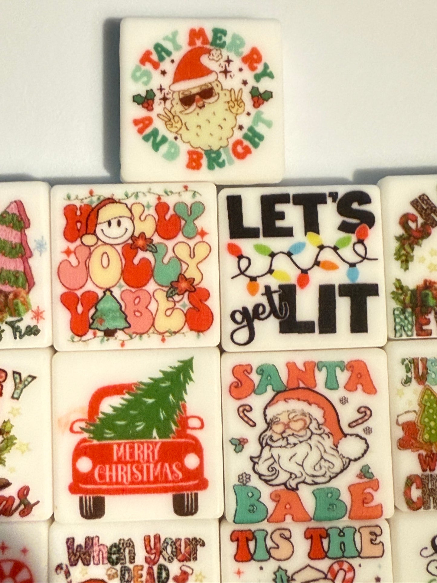F/CHR8 (1)PC 1" Choose Your Style Christmas Quotes Focal Bead for DIY Keychains, Wristlets, Cup Charms, Car Charms ETC