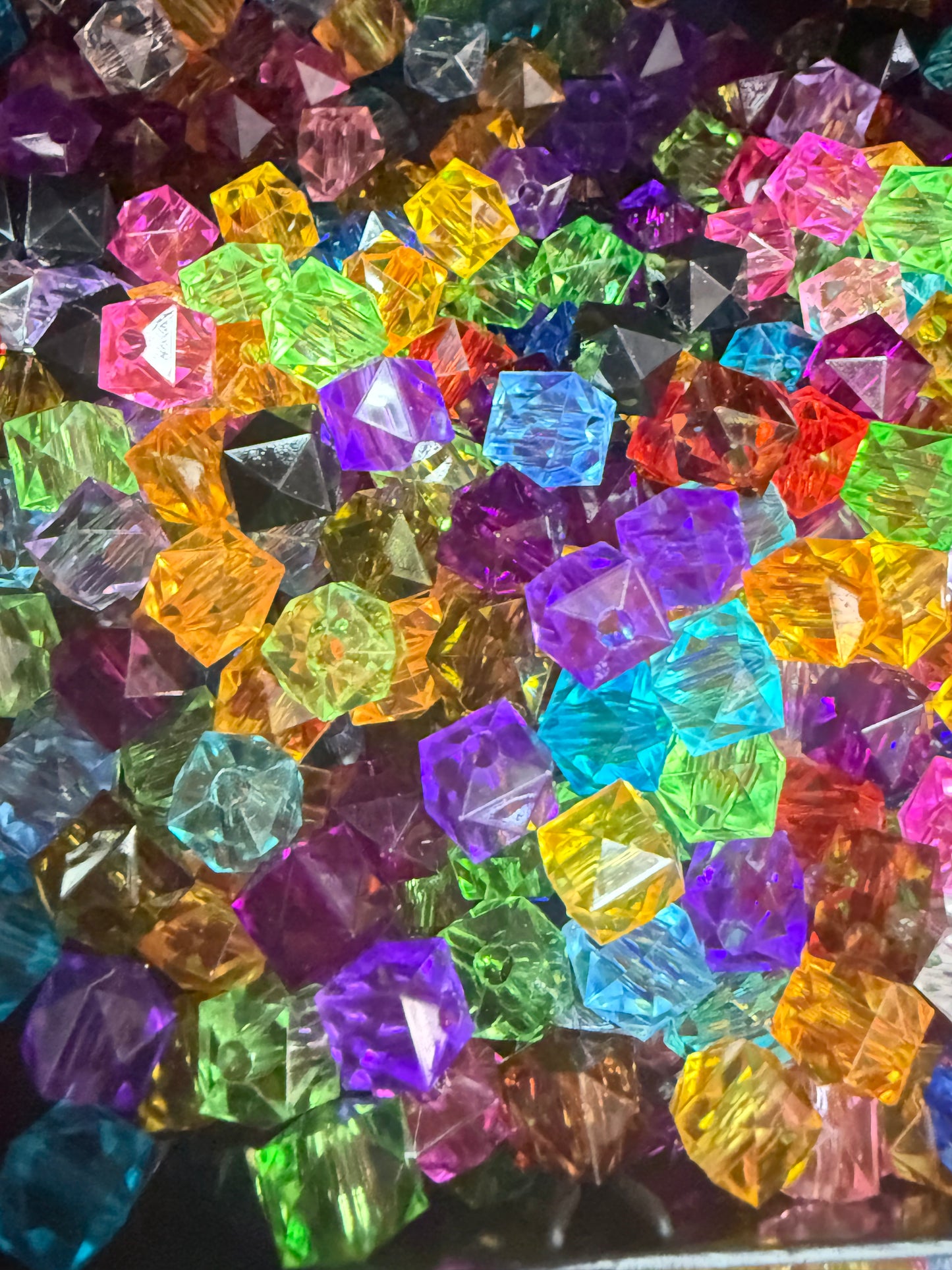C25- (10PCS) 8mm 3D Hexagonal Prism Crystal Rainbow MIX Acrylic Beads For DIY