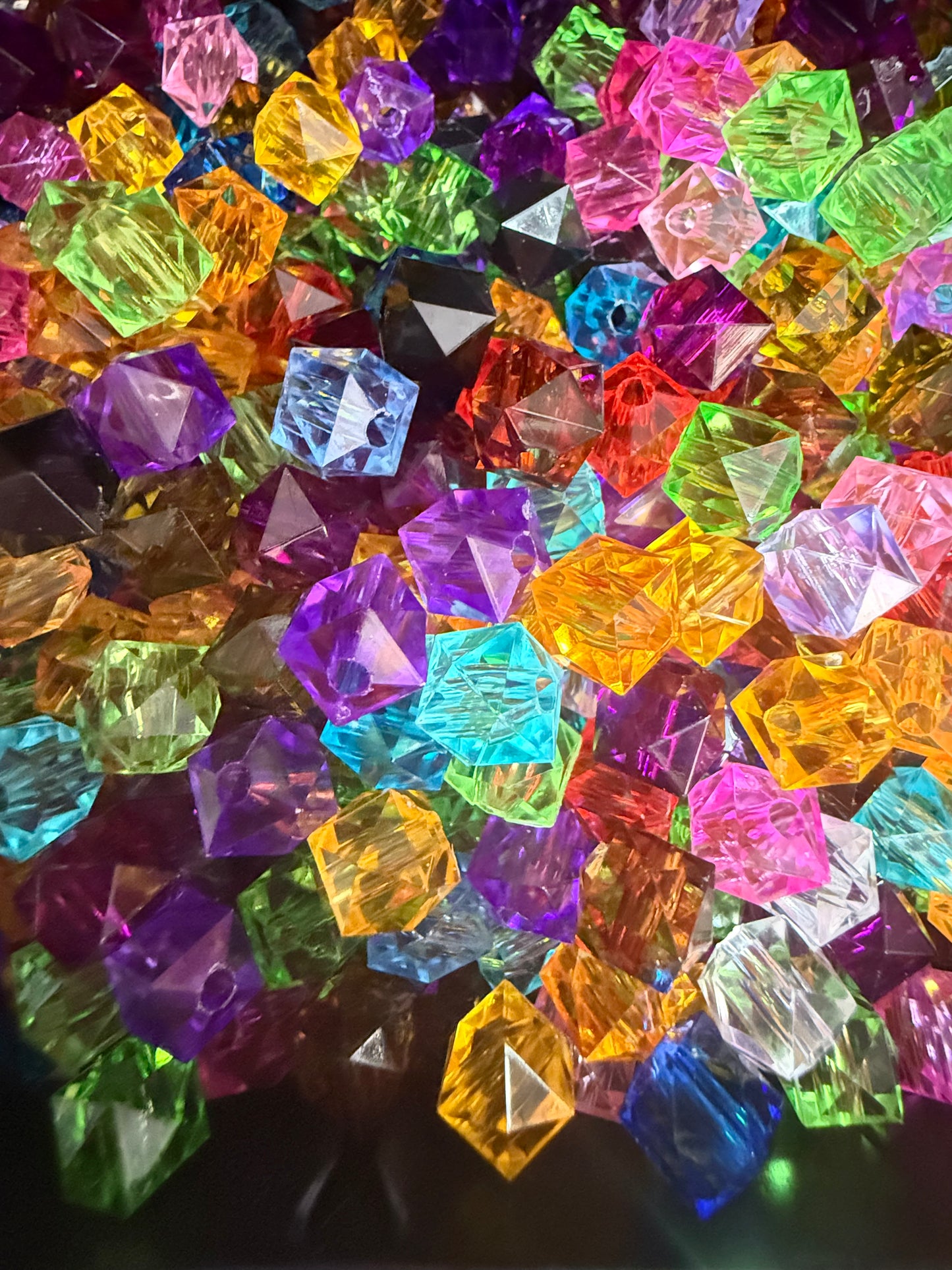 C25- (10PCS) 8mm 3D Hexagonal Prism Crystal Rainbow MIX Acrylic Beads For DIY