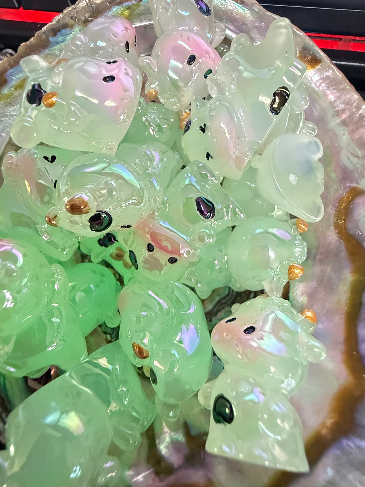 SB2-30- (5PCS)  28mm UVAB Clear COW Luminous Glow Iridescent Rainbow Acrylic Beads For DIY