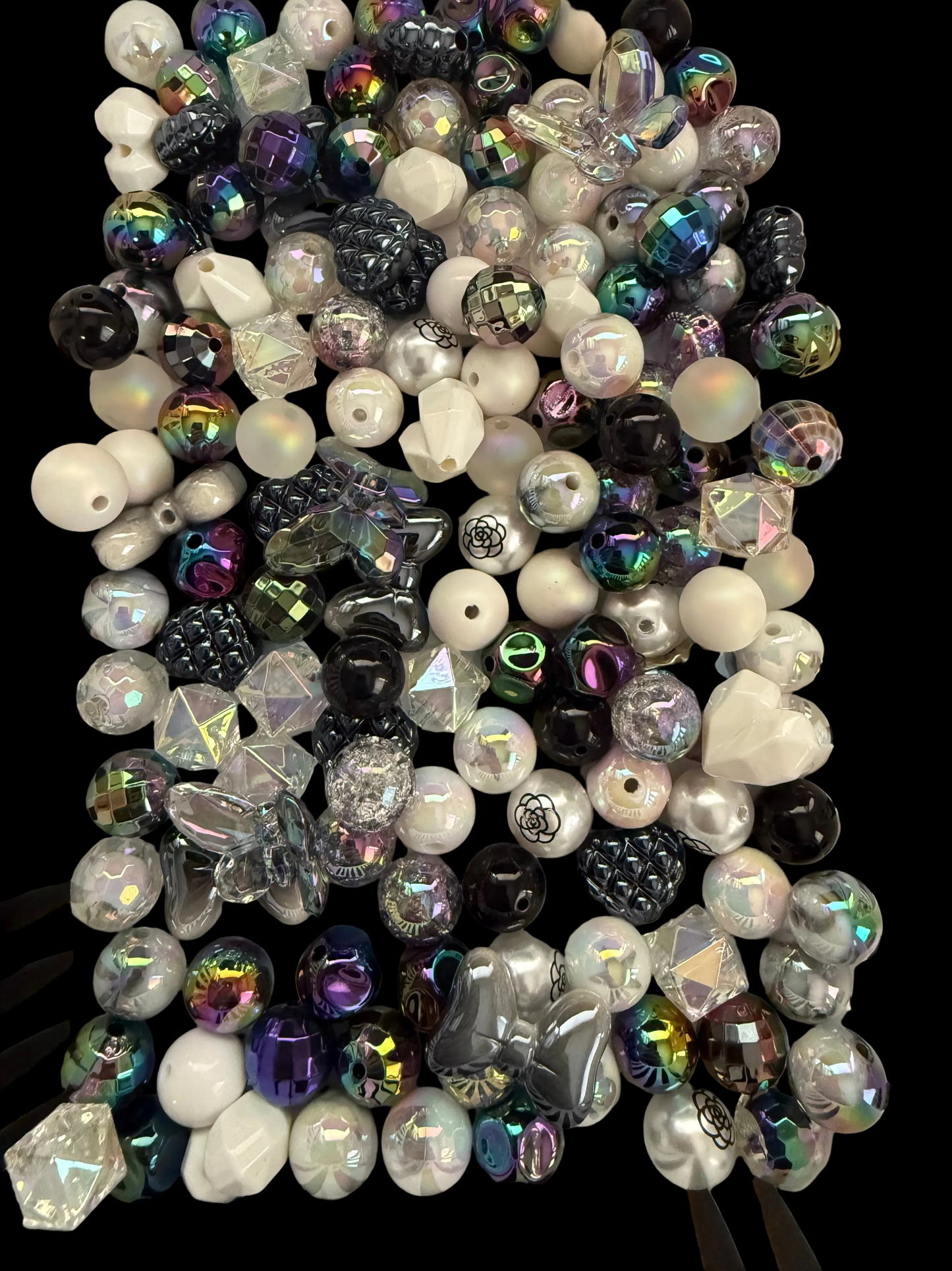 BM6- 337gm of MIXED UVAB White/Clear/Black Colors Acrylic Beads For DIY