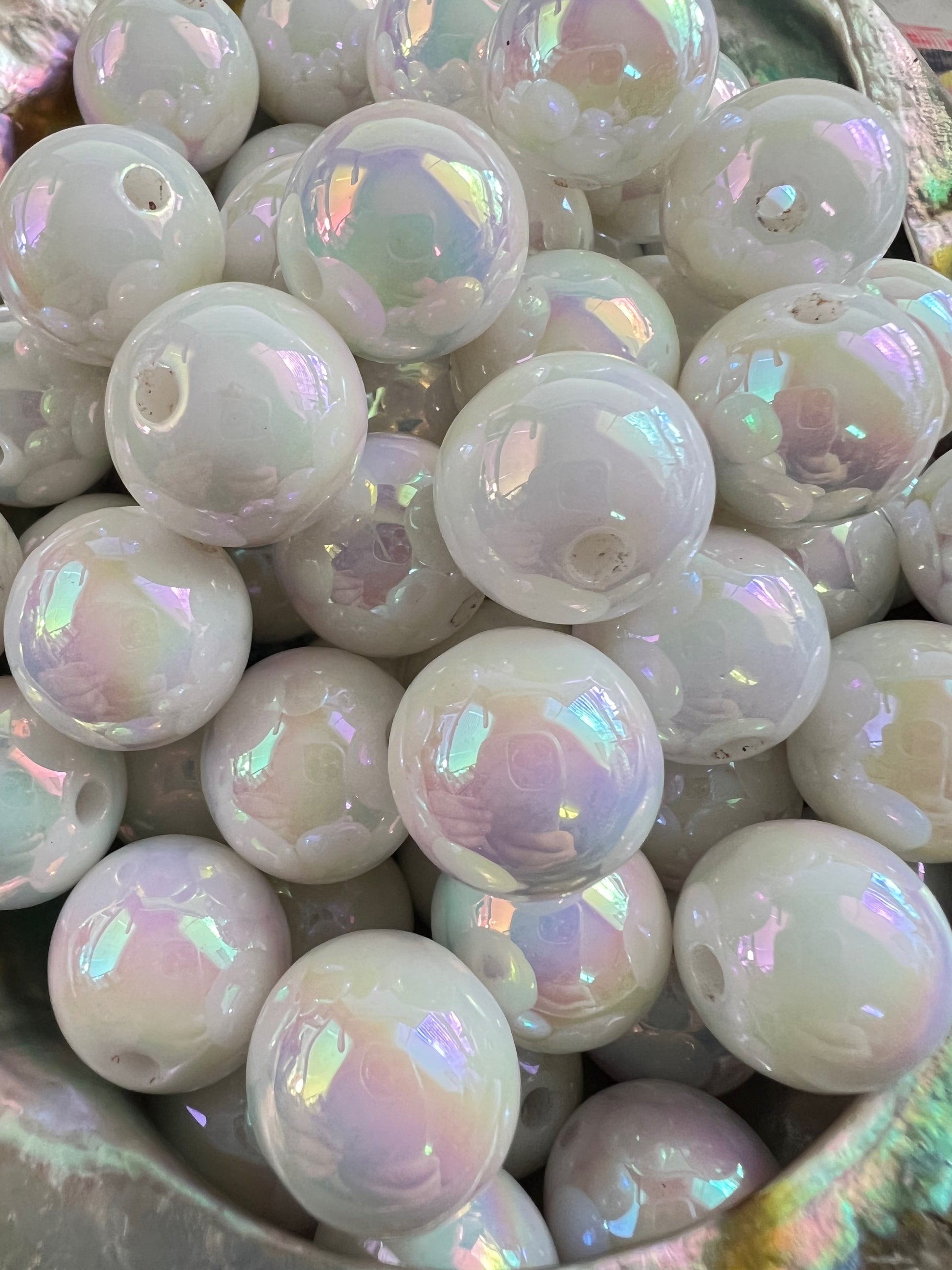 10 PCS - 15mm WHITE  UVAB Rainbow Round Acrylic Beads image 0