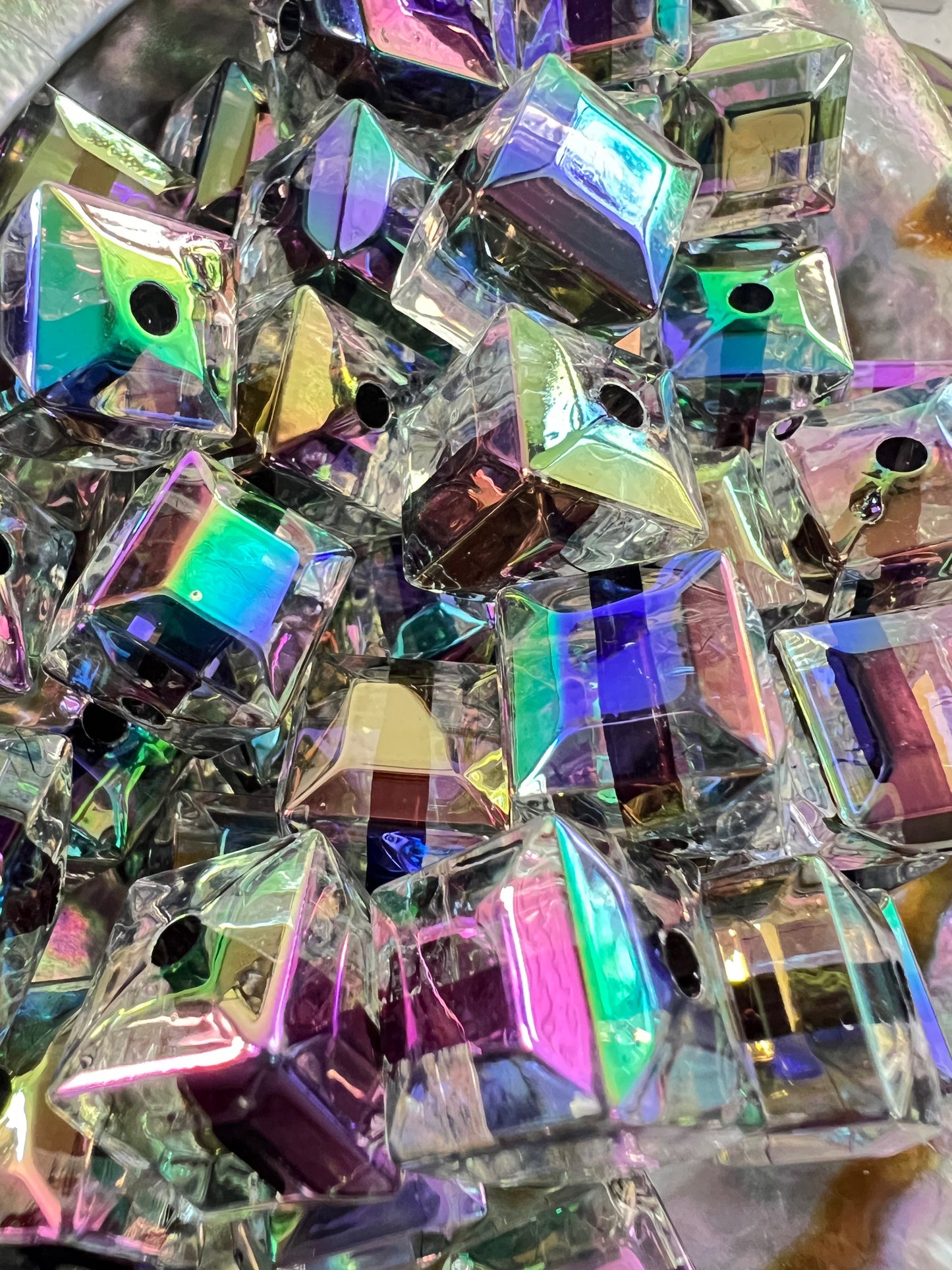 10 PCS- 14mm 3D Hexagonal Prism Aura UVAB Black/Clear Acrylic Beads image 1