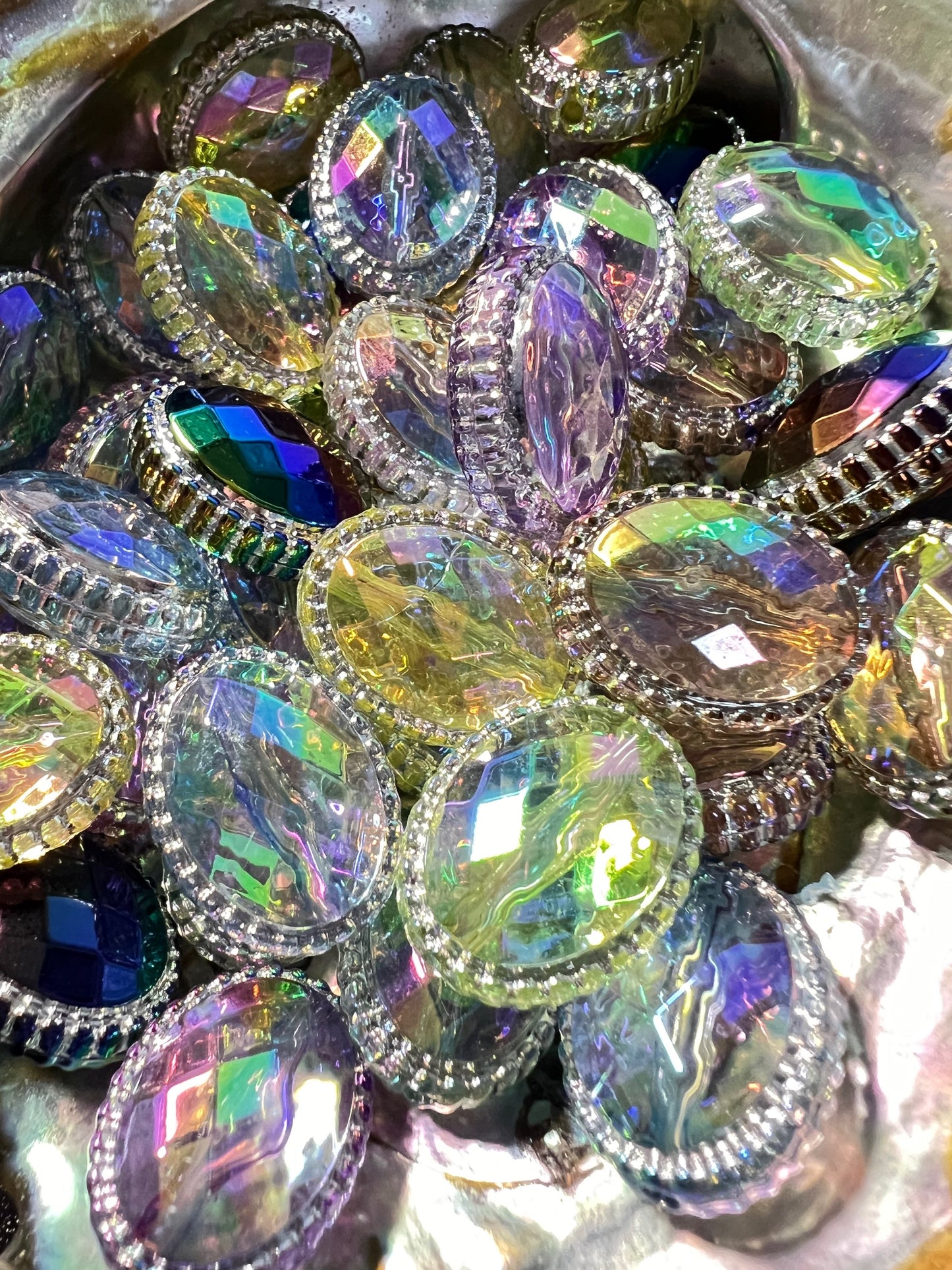 10 PCS- 20mm Multicolor UVAB Potomac Crystal Oval Acrylic Beads image 0