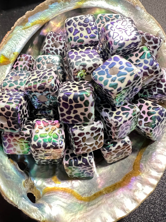 5 PCS- 15mm Leopard UVAB Transparent Rainbow Aura Cube/Square Beads image 0