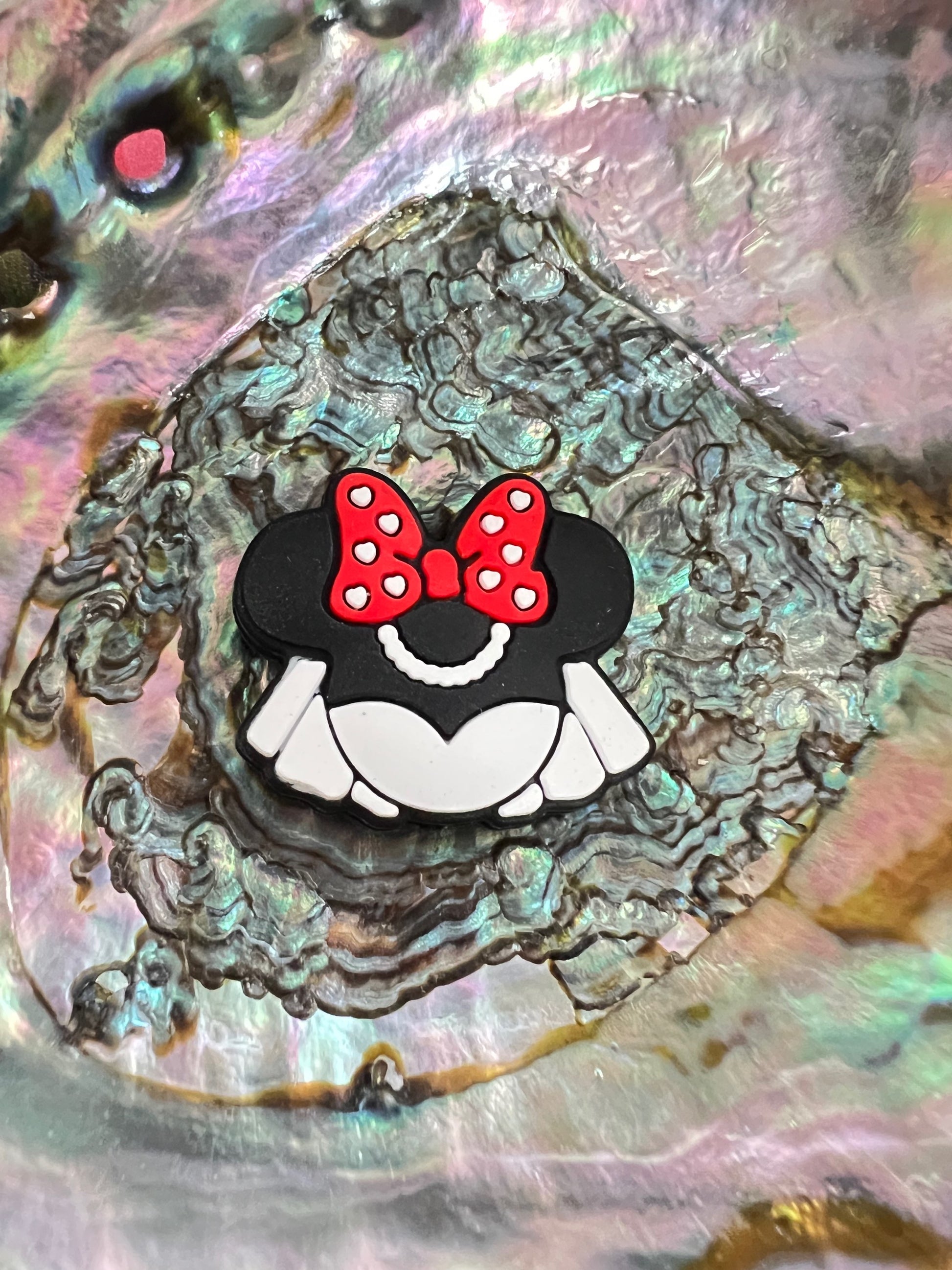 (1)PC- Choose Your Color-  M-i-n-n-i-e Mouse Head  Focal Bead image 4