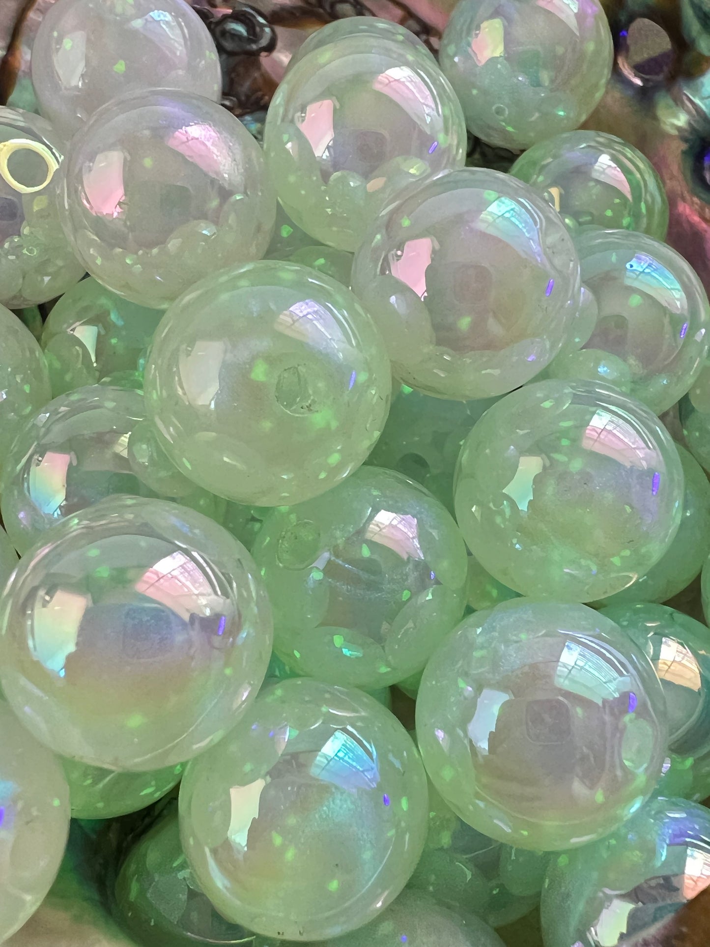 10 PCS- 16mm COLOR CHANGE UVAB Clear/Green Glow Iridescent Rainbow Acrylic image 2