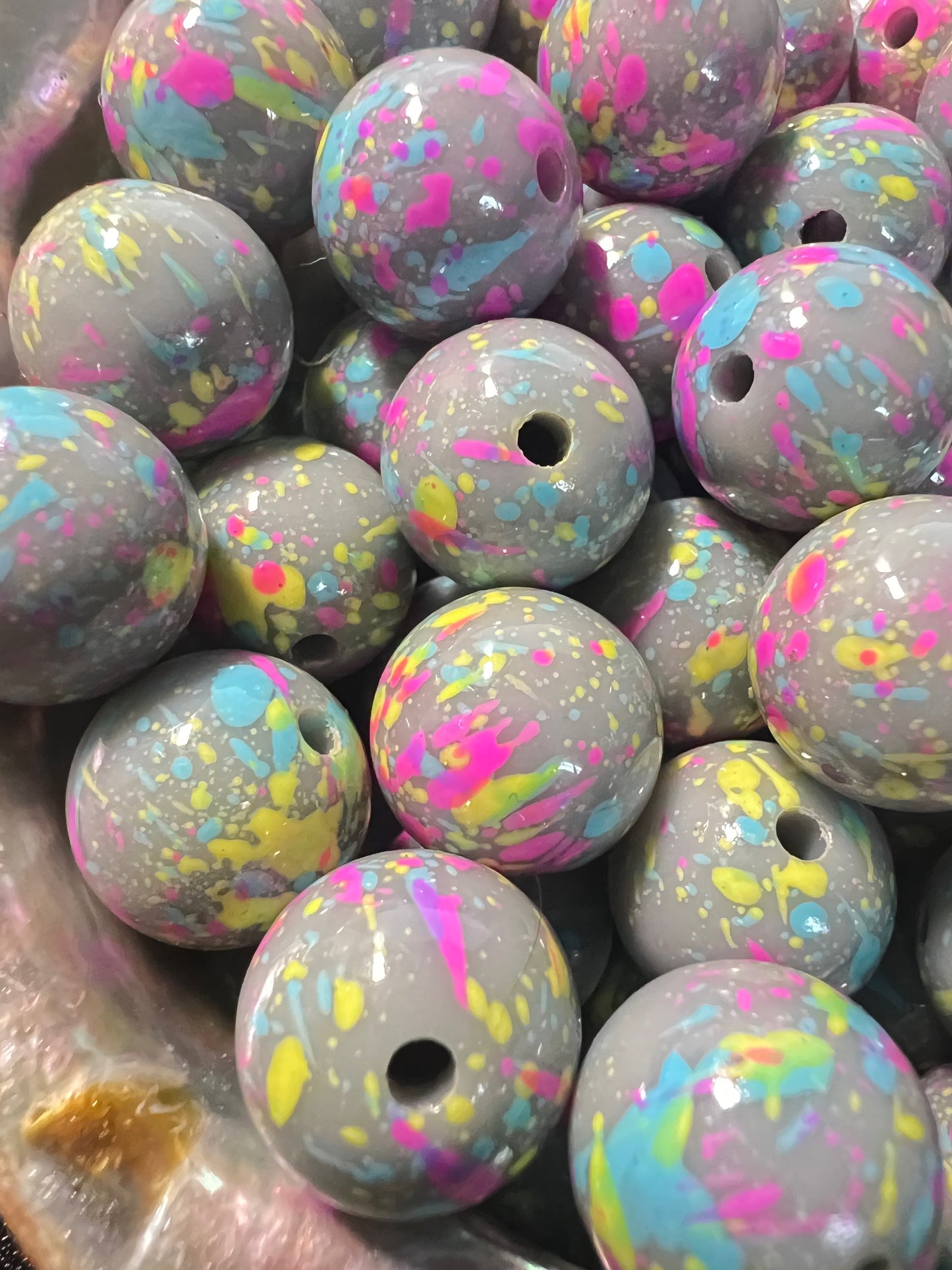 10 PCS- 15mm Round Gray with Multi-Color Paint Splatters Acrylic Beads image 1