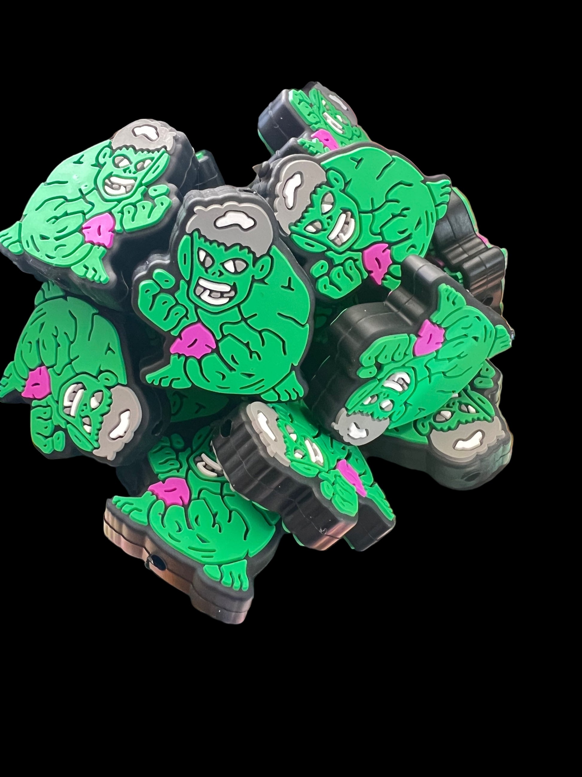 (1)PC- Green Guy The HULK Focal Bead image 0