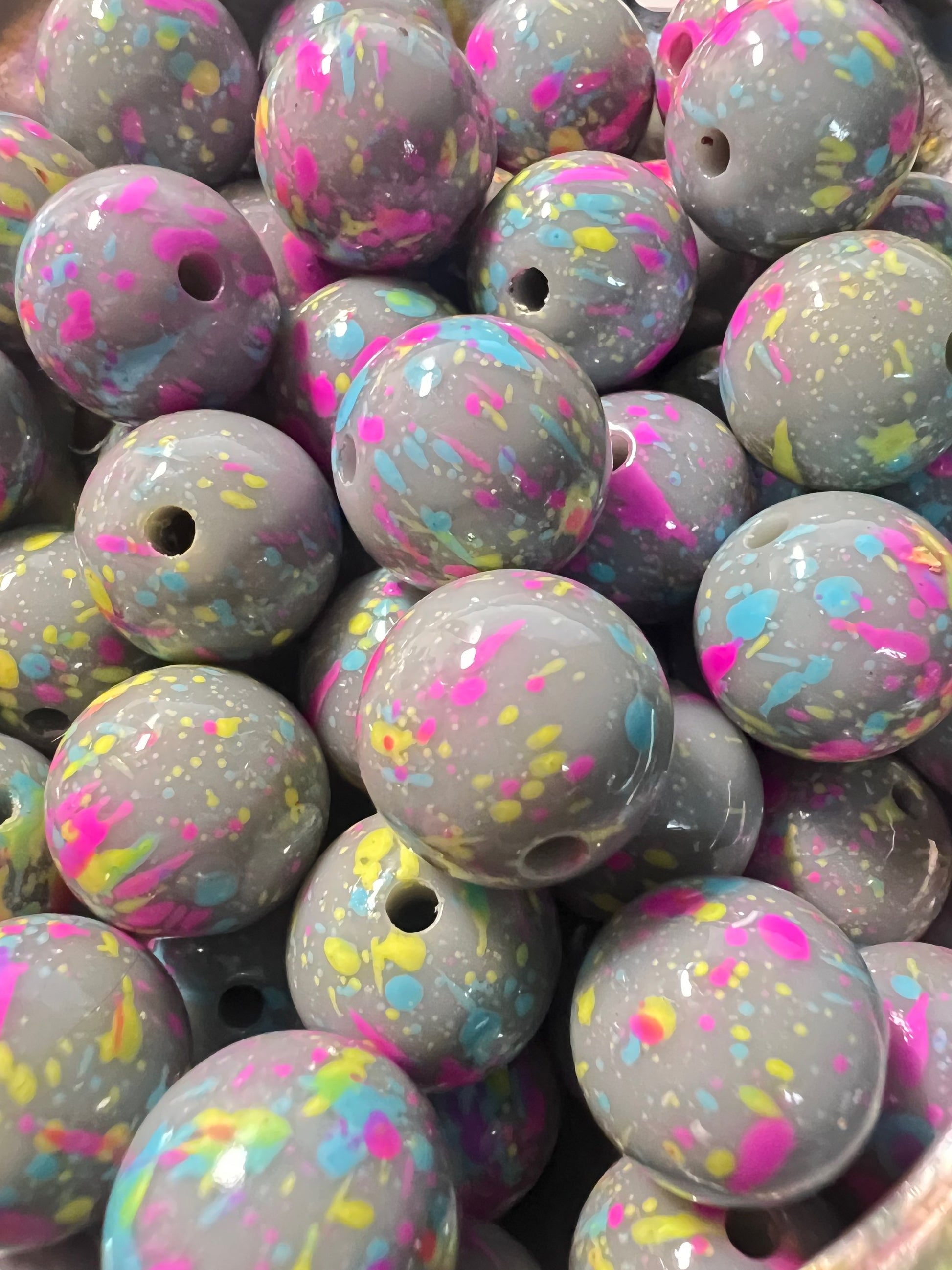 10 PCS- 15mm Round Gray with Multi-Color Paint Splatters Acrylic Beads image 2