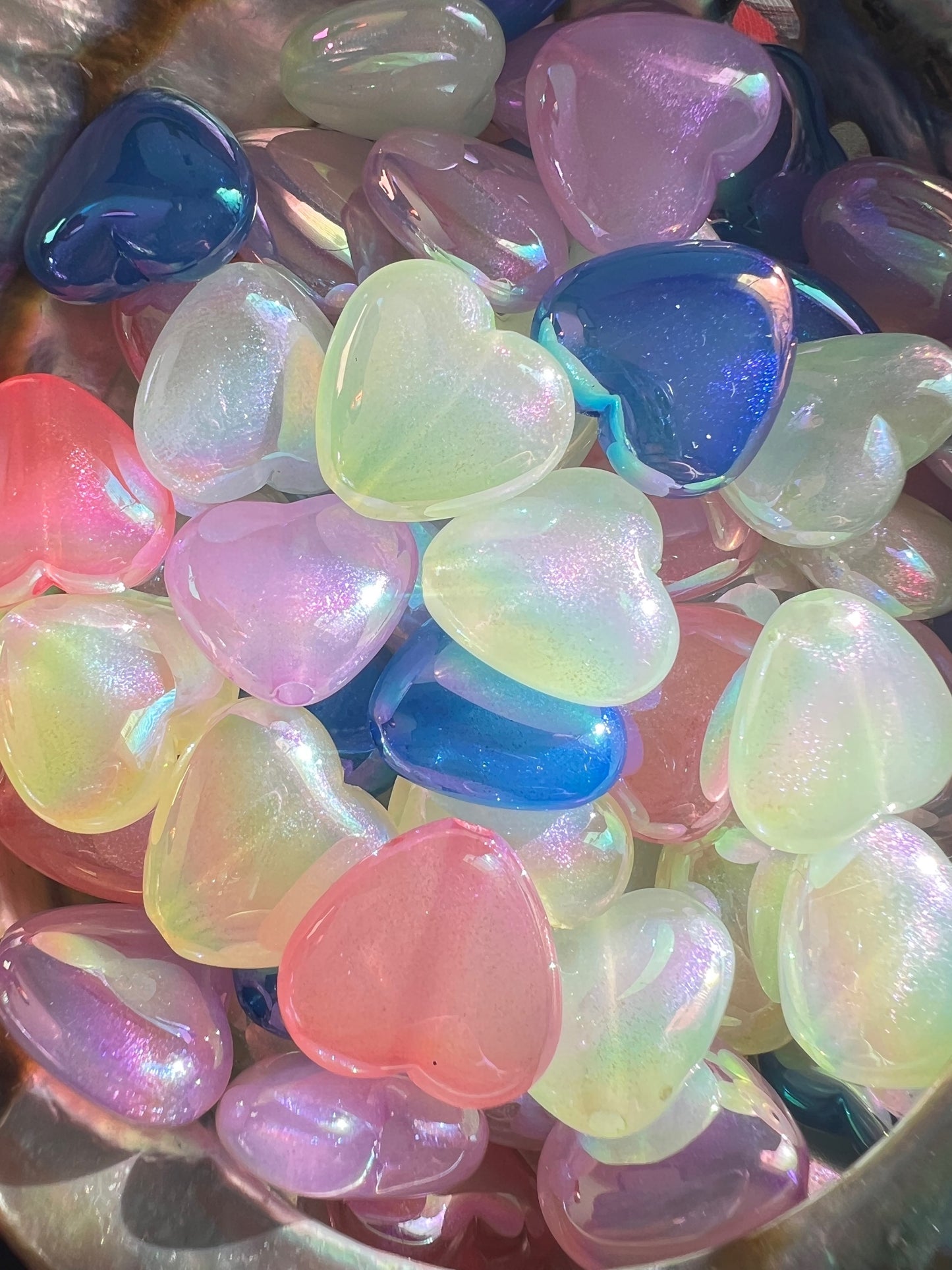 5 PCS- 18mm 3D Aura Heart Glitter Multicolor Iridescent Rainbow Acrylic Beads image 0