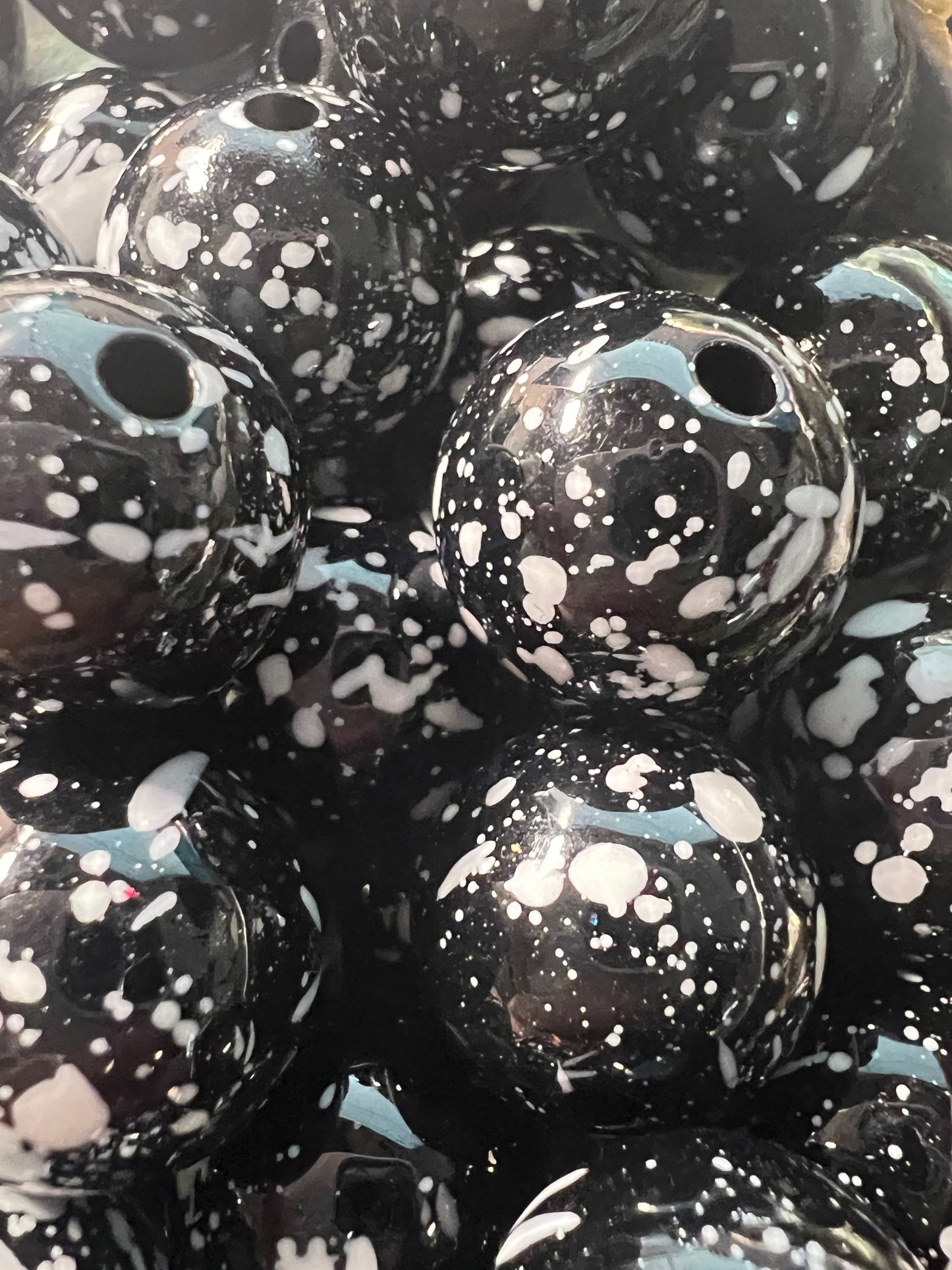 10 PCS- 15mm Round Black with White Paint Splatters Acrylic Beads image 1